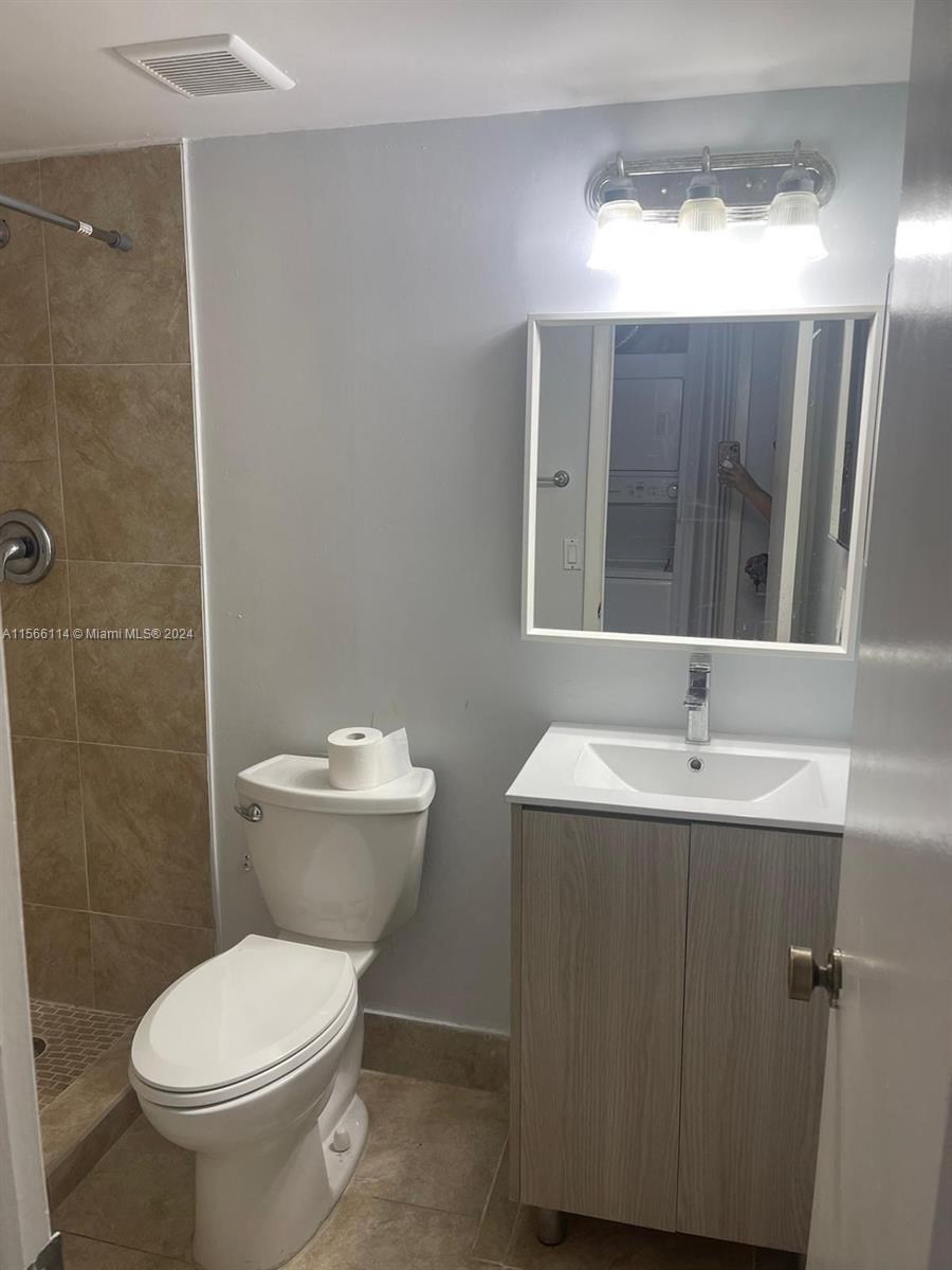 18236 Mediterranean Blvd 8-12, Hialeah, Florida 33015, 2 Bedrooms Bedrooms, ,2 BathroomsBathrooms,Residentiallease,For Rent,18236 Mediterranean Blvd 8-12,A11566114