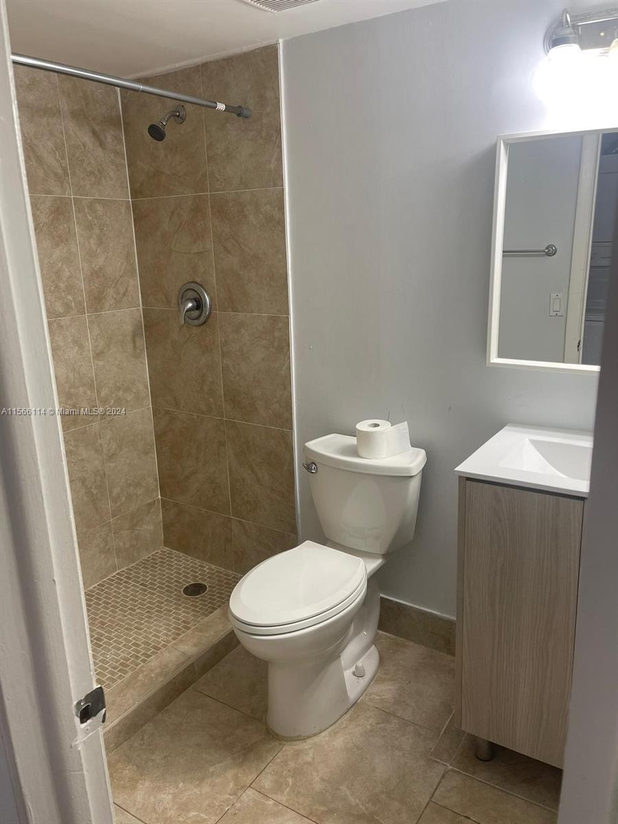 18236 Mediterranean Blvd 8-12, Hialeah, Florida 33015, 2 Bedrooms Bedrooms, ,2 BathroomsBathrooms,Residentiallease,For Rent,18236 Mediterranean Blvd 8-12,A11566114