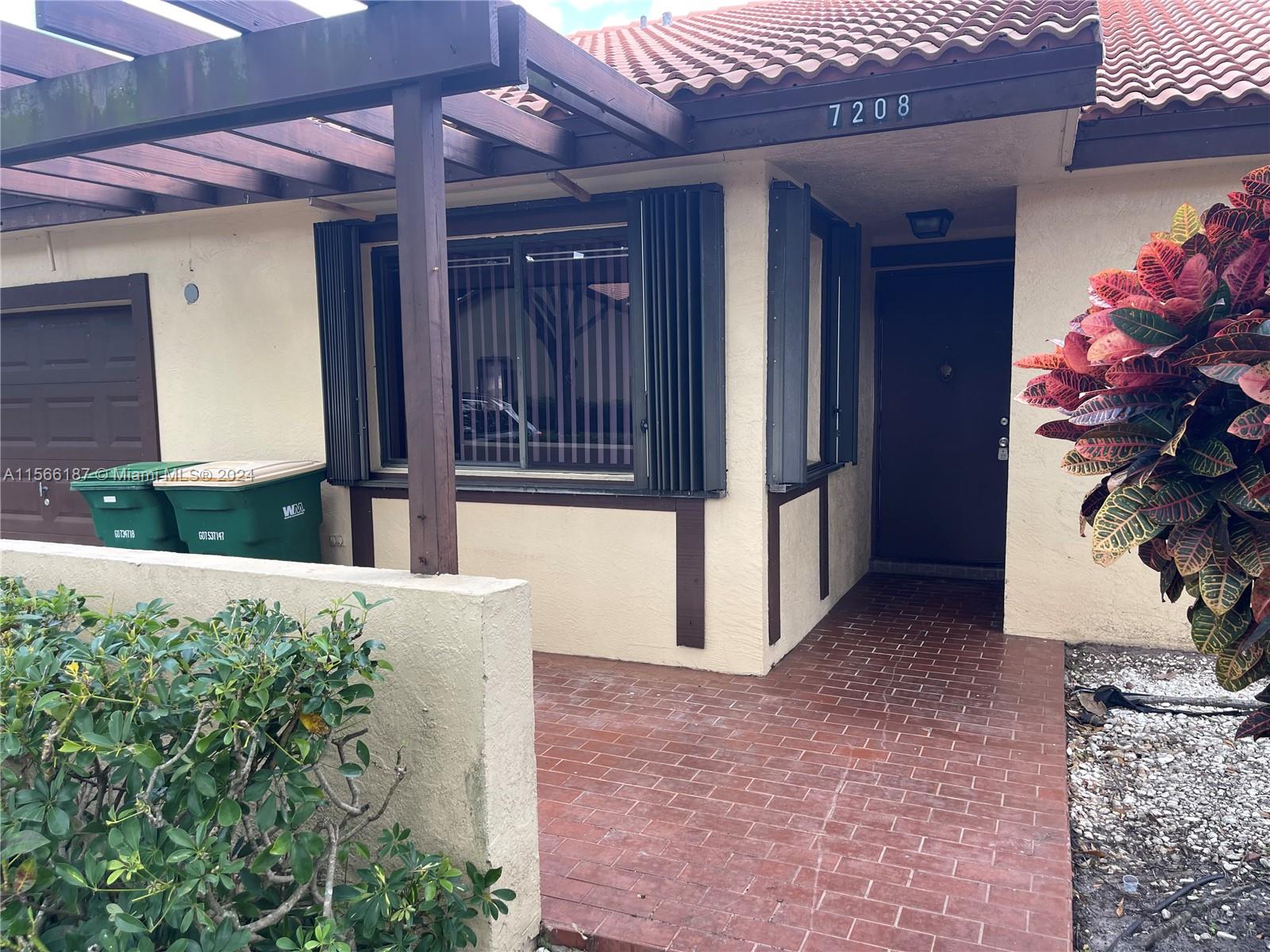 7208 Primrose Ln 7208, Tamarac, Florida 33321, 3 Bedrooms Bedrooms, ,2 BathroomsBathrooms,Residential,For Sale,7208 Primrose Ln 7208,A11566187