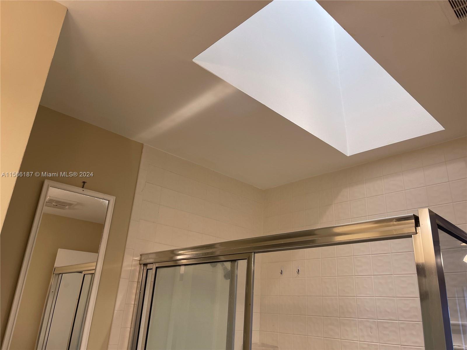 7208 Primrose Ln 7208, Tamarac, Florida 33321, 3 Bedrooms Bedrooms, ,2 BathroomsBathrooms,Residential,For Sale,7208 Primrose Ln 7208,A11566187