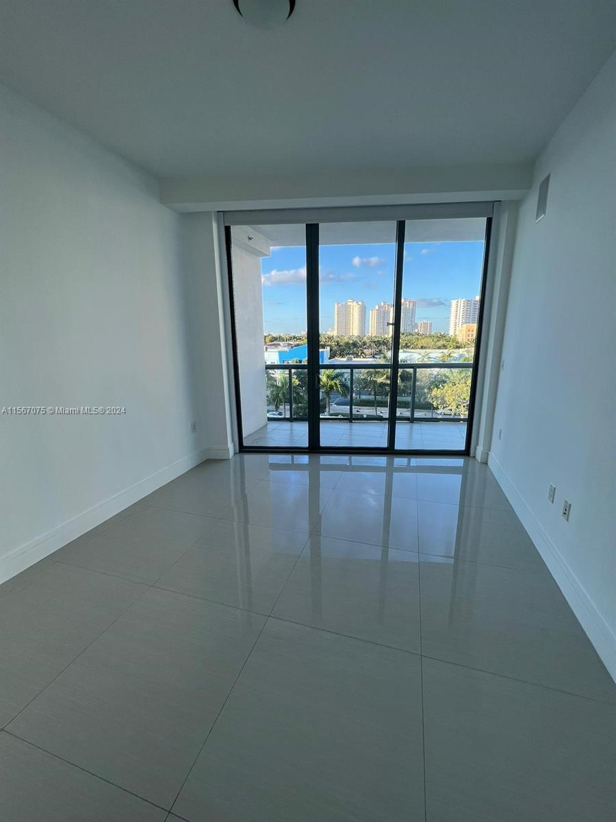 3250 NE 188th St 403, Aventura, Florida 33180, 3 Bedrooms Bedrooms, ,4 BathroomsBathrooms,Residentiallease,For Rent,3250 NE 188th St 403,A11567075
