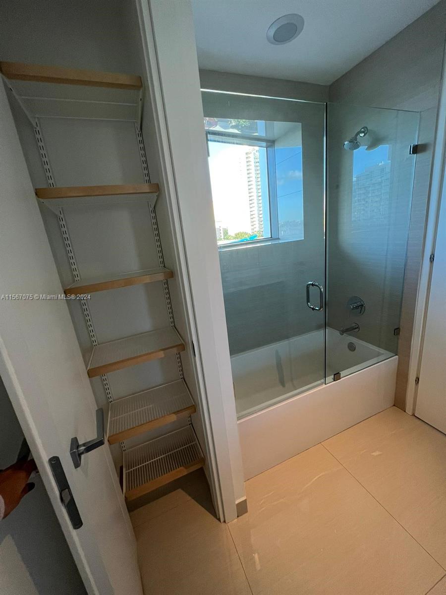 3250 NE 188th St 403, Aventura, Florida 33180, 3 Bedrooms Bedrooms, ,4 BathroomsBathrooms,Residentiallease,For Rent,3250 NE 188th St 403,A11567075