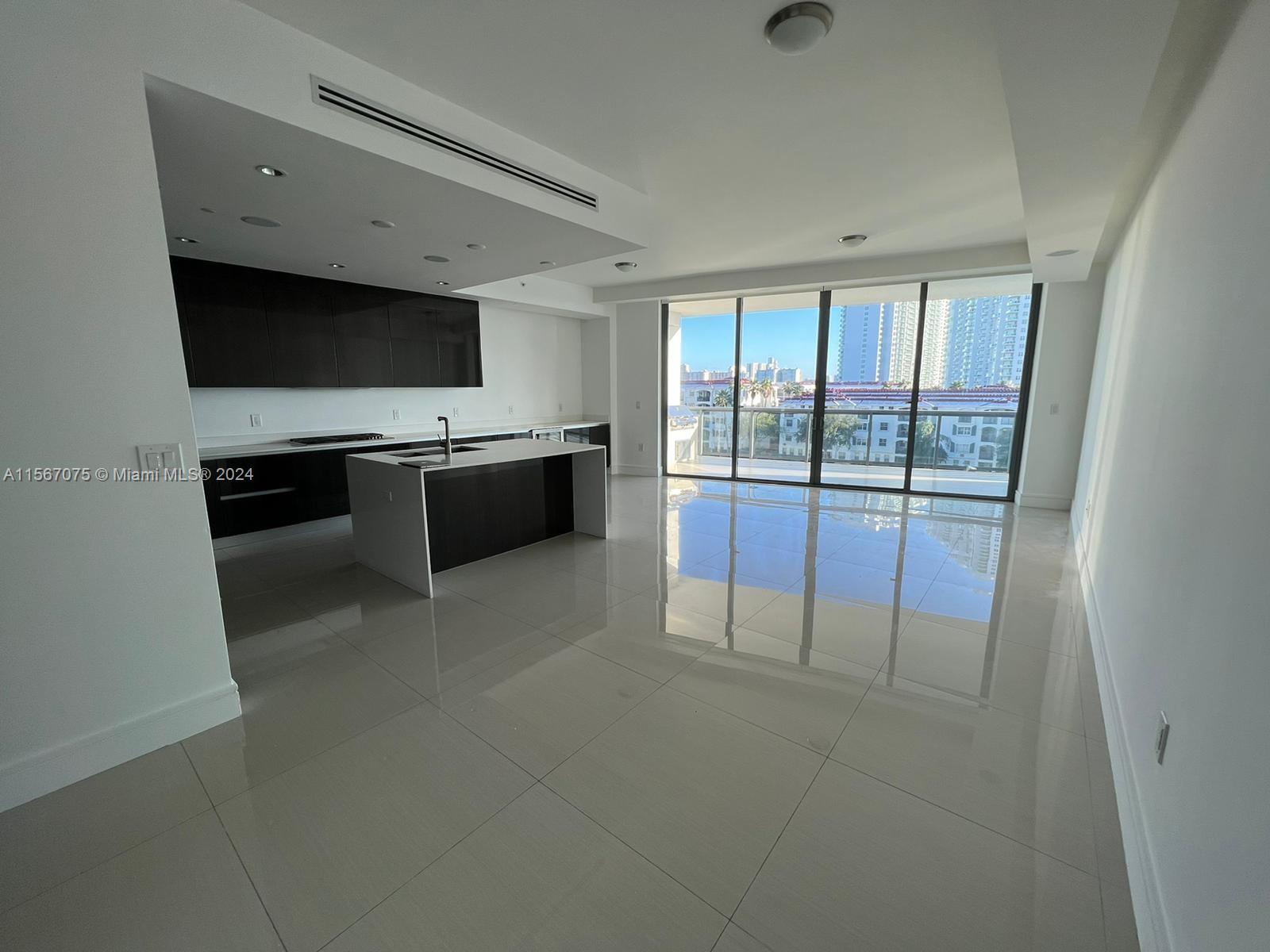 3250 NE 188th St 403, Aventura, Florida 33180, 3 Bedrooms Bedrooms, ,4 BathroomsBathrooms,Residentiallease,For Rent,3250 NE 188th St 403,A11567075