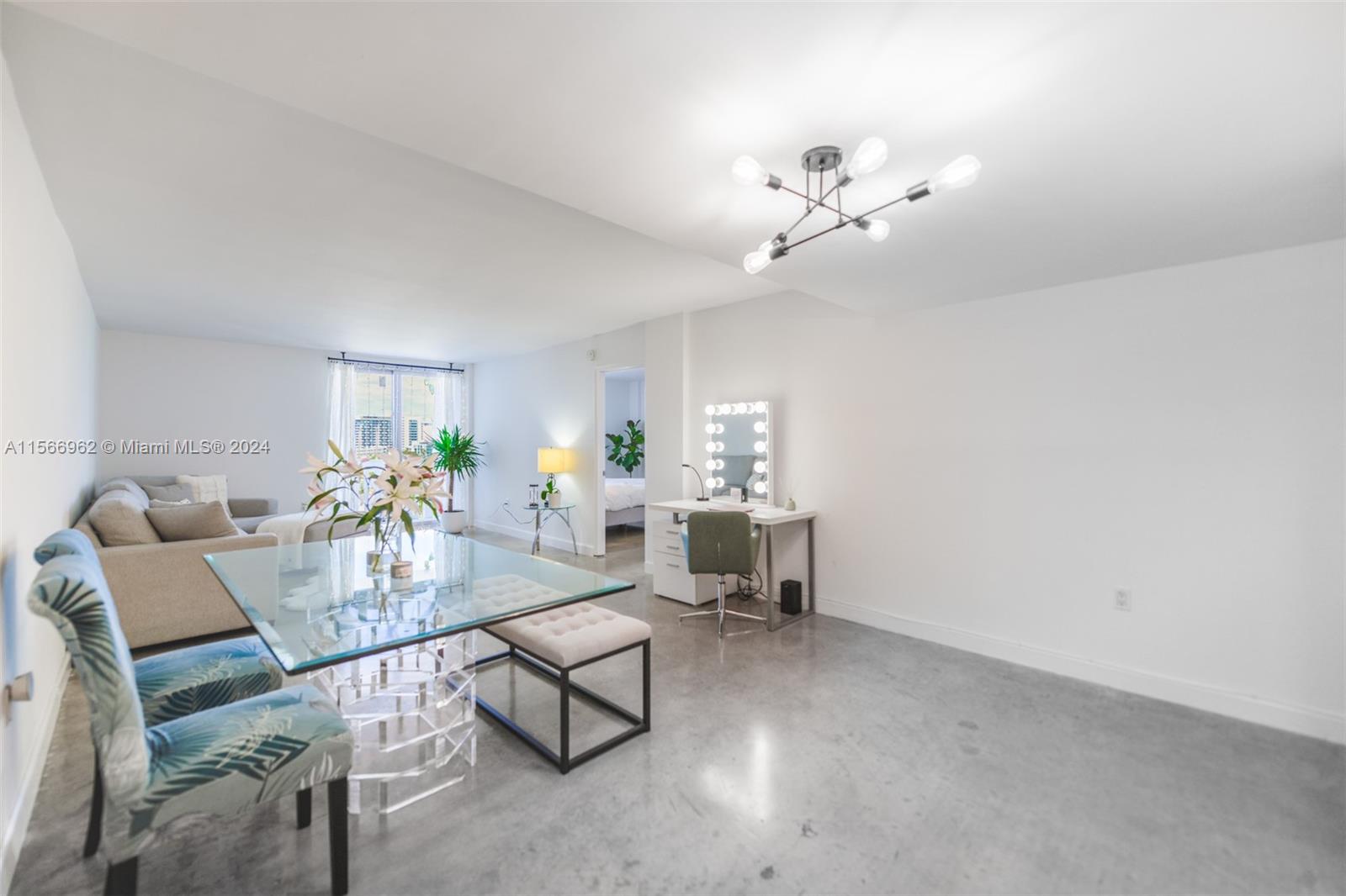1020  Meridian Ave #816 For Sale A11566962, FL