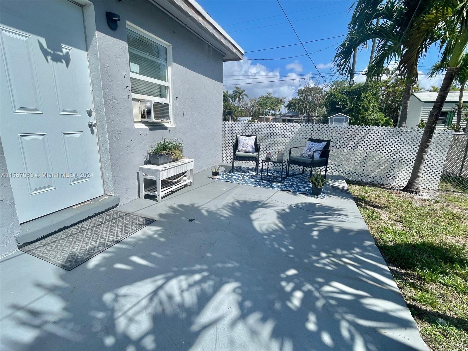 314 SW 13th St R, Dania Beach, Florida 33004, 1 Bedroom Bedrooms, ,1 BathroomBathrooms,Residentiallease,For Rent,314 SW 13th St R,A11567083
