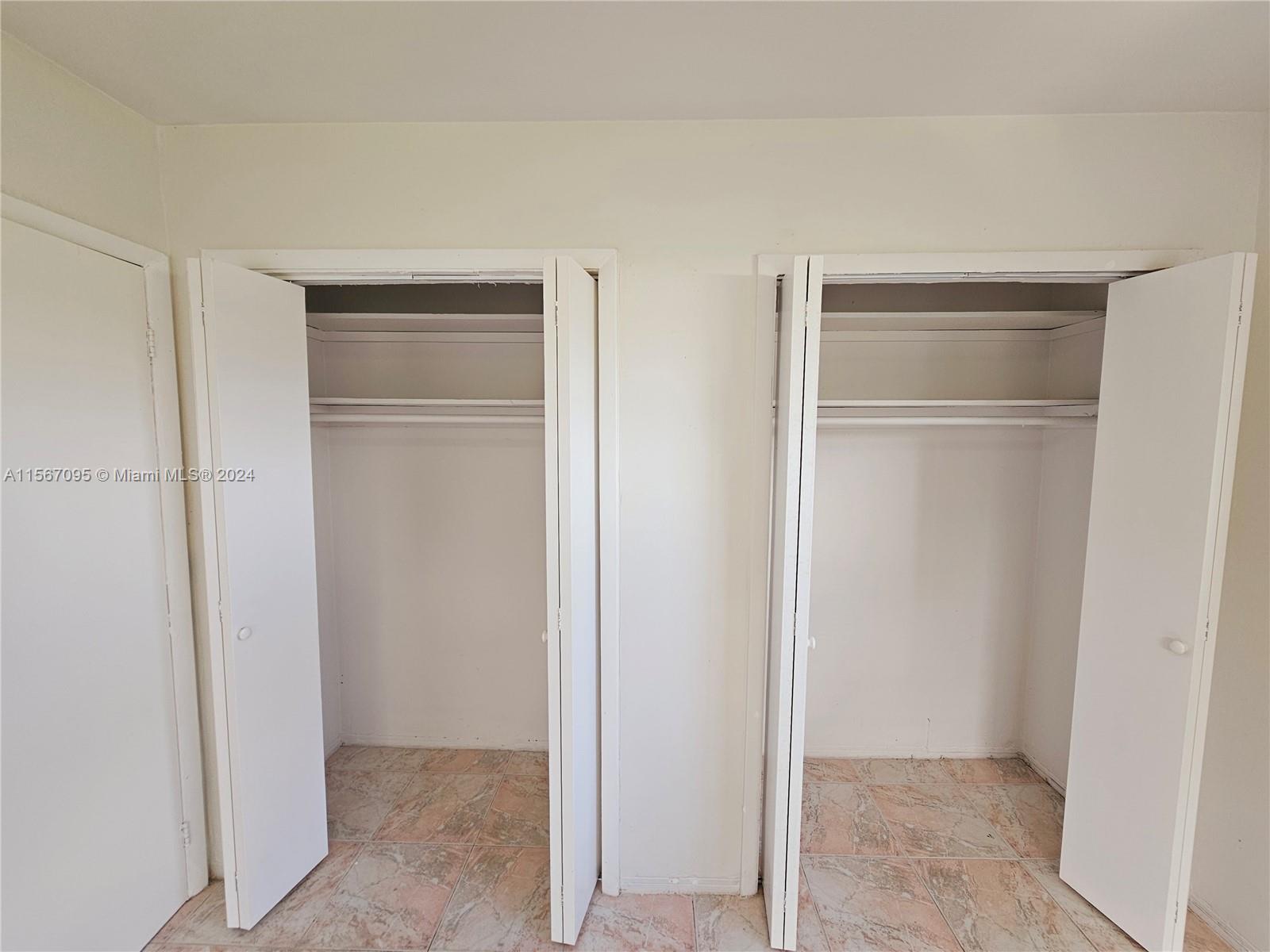 712 NE 8th St 204, Hallandale Beach, Florida 33009, 1 Bedroom Bedrooms, ,1 BathroomBathrooms,Residentiallease,For Rent,712 NE 8th St 204,A11567095