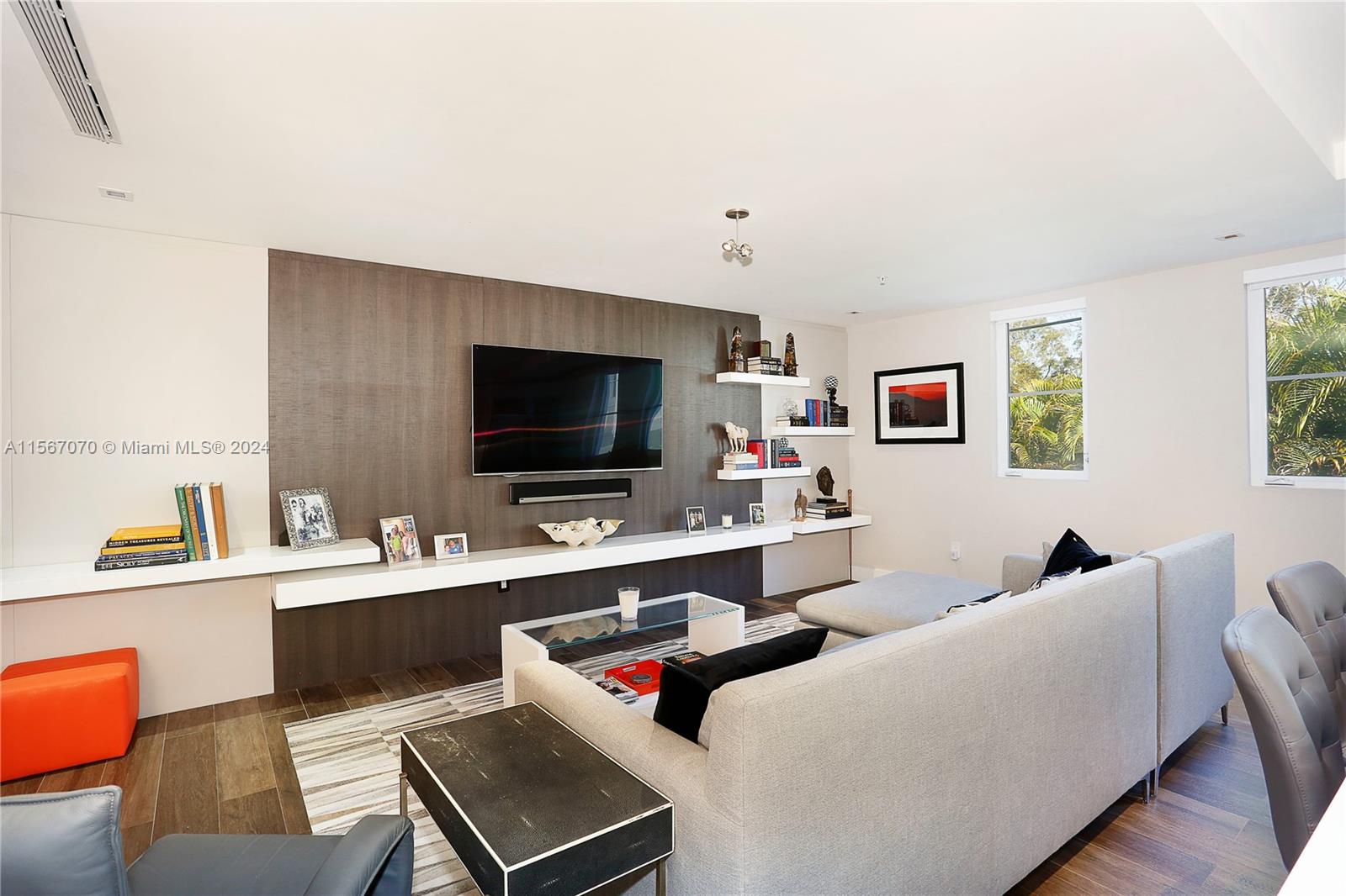 629 Santander Ave 7, Coral Gables, Florida 33134, 3 Bedrooms Bedrooms, ,3 BathroomsBathrooms,Residentiallease,For Rent,629 Santander Ave 7,A11567070