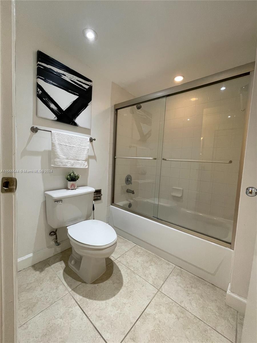 19555 E Country Club Dr 8608, Aventura, Florida 33180, 2 Bedrooms Bedrooms, ,2 BathroomsBathrooms,Residential,For Sale,19555 E Country Club Dr 8608,A11566544