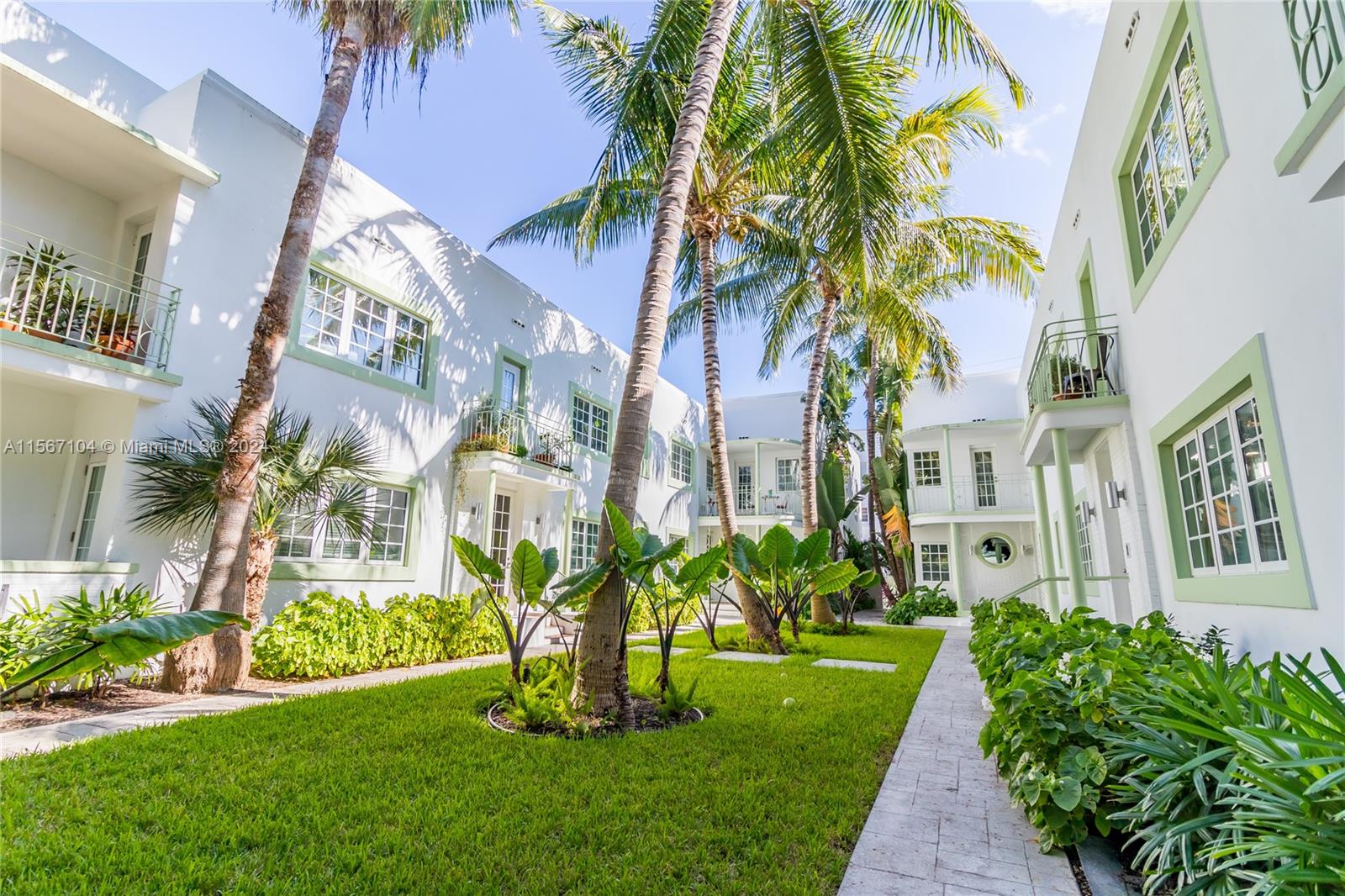 1207 Meridian Ave 8, Miami Beach, Florida 33139, ,1 BathroomBathrooms,Residentiallease,For Rent,1207 Meridian Ave 8,A11567104