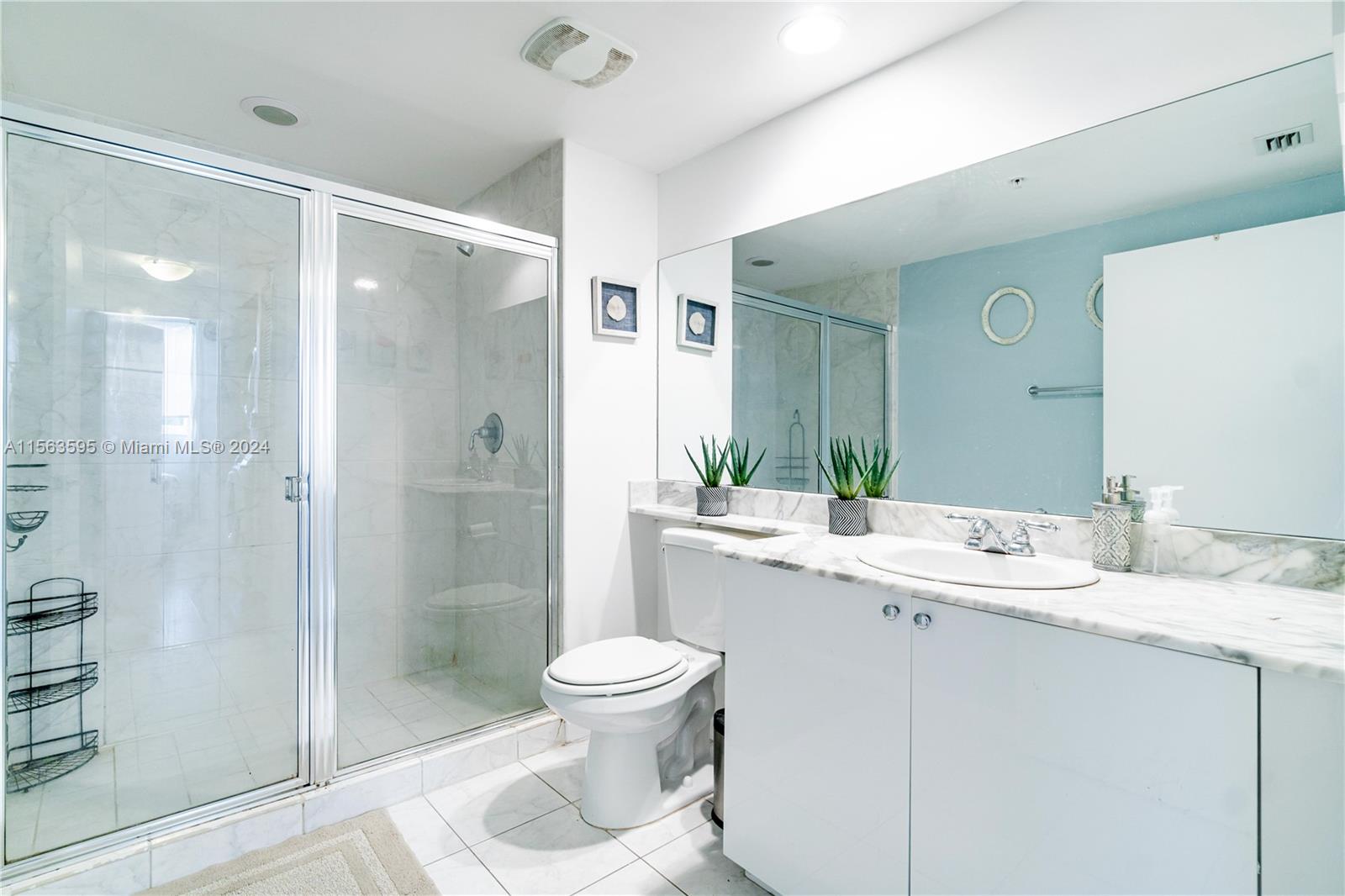 2775 NE 187th St 516, Aventura, Florida 33180, 2 Bedrooms Bedrooms, ,2 BathroomsBathrooms,Residentiallease,For Rent,2775 NE 187th St 516,A11563595