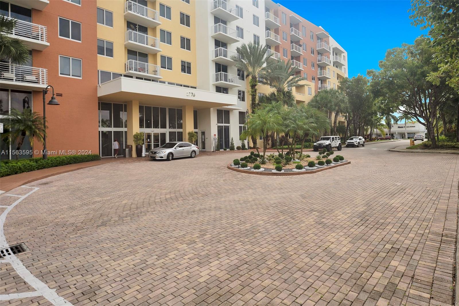 2775 NE 187th St 516, Aventura, Florida 33180, 2 Bedrooms Bedrooms, ,2 BathroomsBathrooms,Residentiallease,For Rent,2775 NE 187th St 516,A11563595
