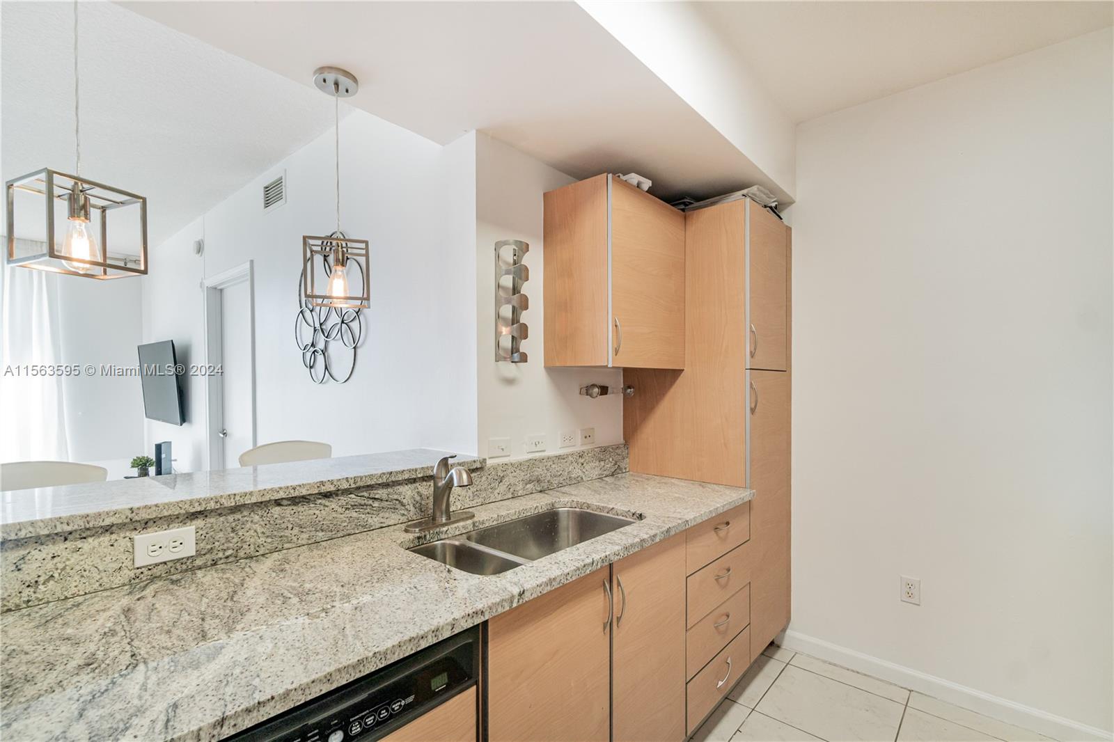 2775 NE 187th St 516, Aventura, Florida 33180, 2 Bedrooms Bedrooms, ,2 BathroomsBathrooms,Residentiallease,For Rent,2775 NE 187th St 516,A11563595