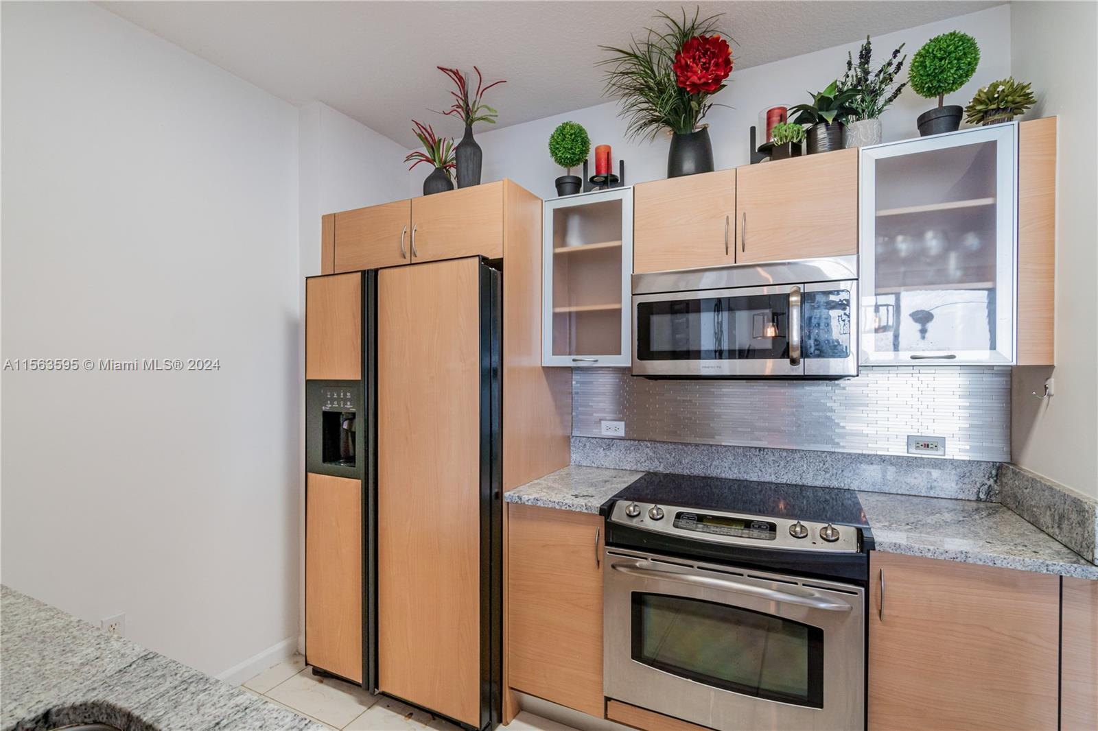 2775 NE 187th St 516, Aventura, Florida 33180, 2 Bedrooms Bedrooms, ,2 BathroomsBathrooms,Residentiallease,For Rent,2775 NE 187th St 516,A11563595