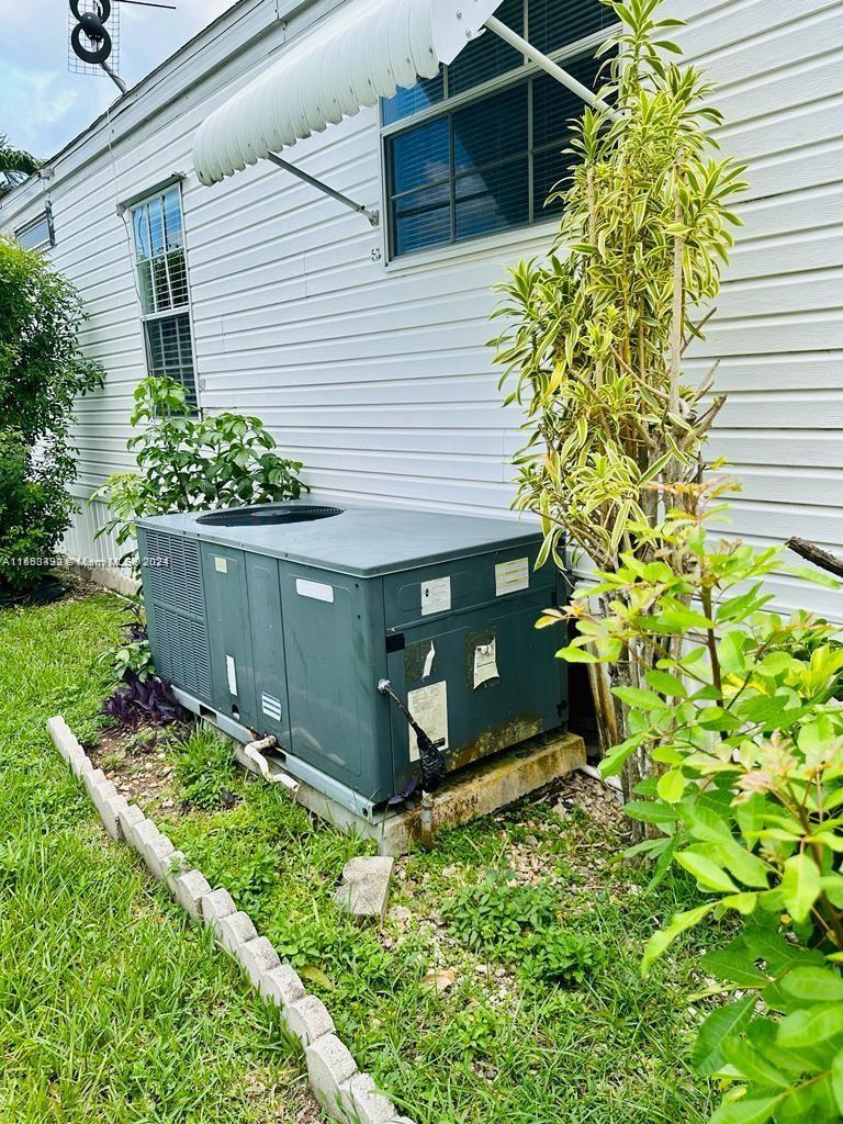 Homestead, Florida 33034, 2 Bedrooms Bedrooms, ,2 BathroomsBathrooms,Residential,For Sale,A11563492