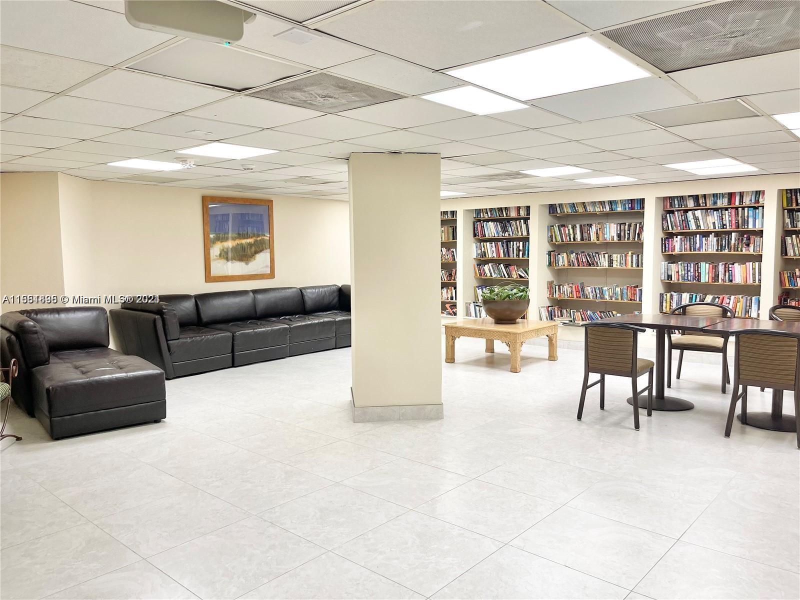 3180 S Ocean Dr 1522, Hallandale Beach, Florida 33009, 1 Bedroom Bedrooms, ,1 BathroomBathrooms,Residential,For Sale,3180 S Ocean Dr 1522,A11551895