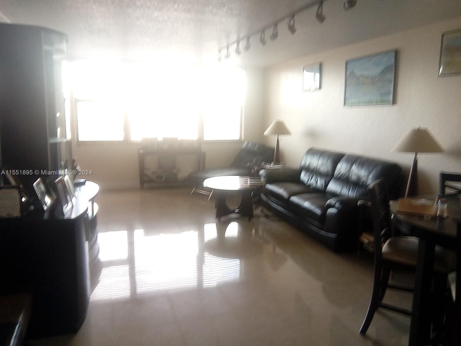 3180 S Ocean Dr 1522, Hallandale Beach, Florida 33009, 1 Bedroom Bedrooms, ,1 BathroomBathrooms,Residential,For Sale,3180 S Ocean Dr 1522,A11551895