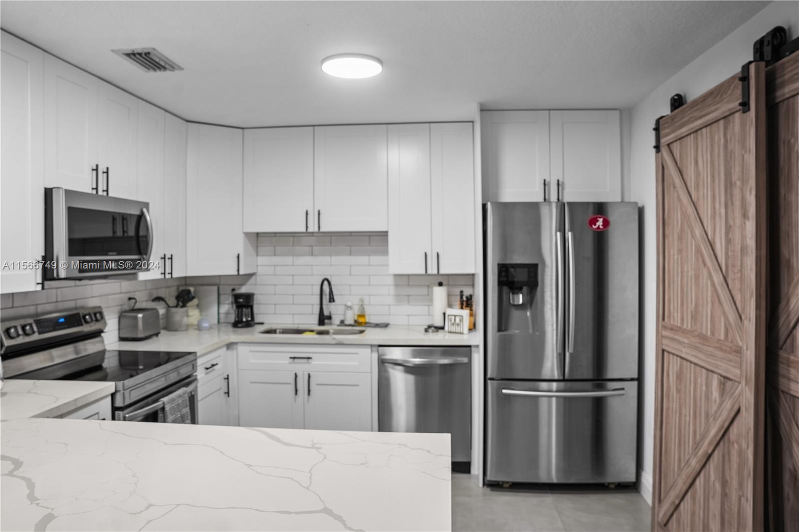 17946 SW 154th Pl, Miami, Florida 33187, 4 Bedrooms Bedrooms, ,2 BathroomsBathrooms,Residential,For Sale,17946 SW 154th Pl,A11566749