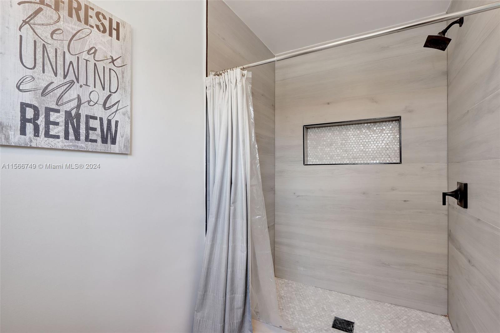 17946 SW 154th Pl, Miami, Florida 33187, 4 Bedrooms Bedrooms, ,2 BathroomsBathrooms,Residential,For Sale,17946 SW 154th Pl,A11566749