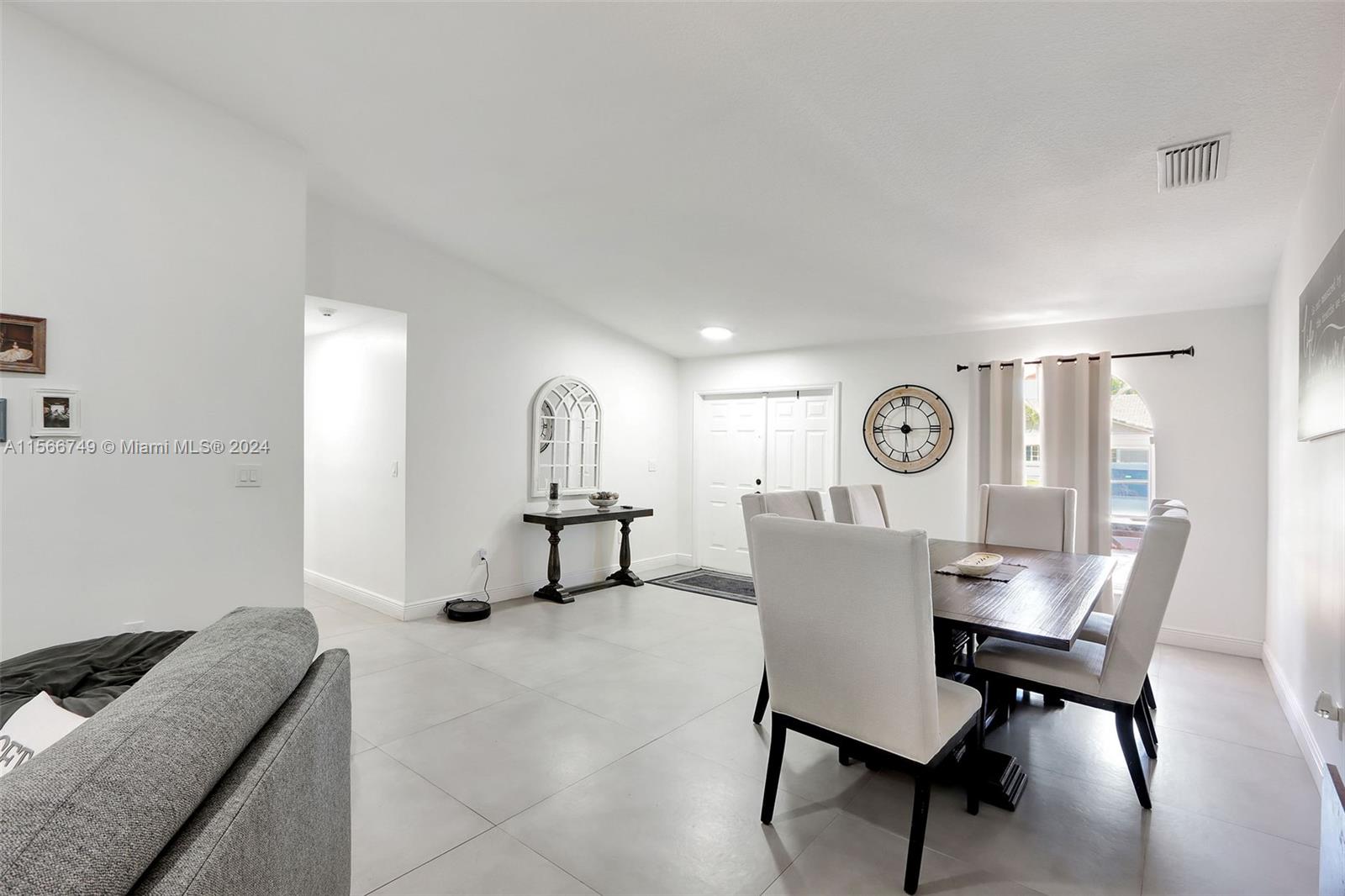 17946 SW 154th Pl, Miami, Florida 33187, 4 Bedrooms Bedrooms, ,2 BathroomsBathrooms,Residential,For Sale,17946 SW 154th Pl,A11566749