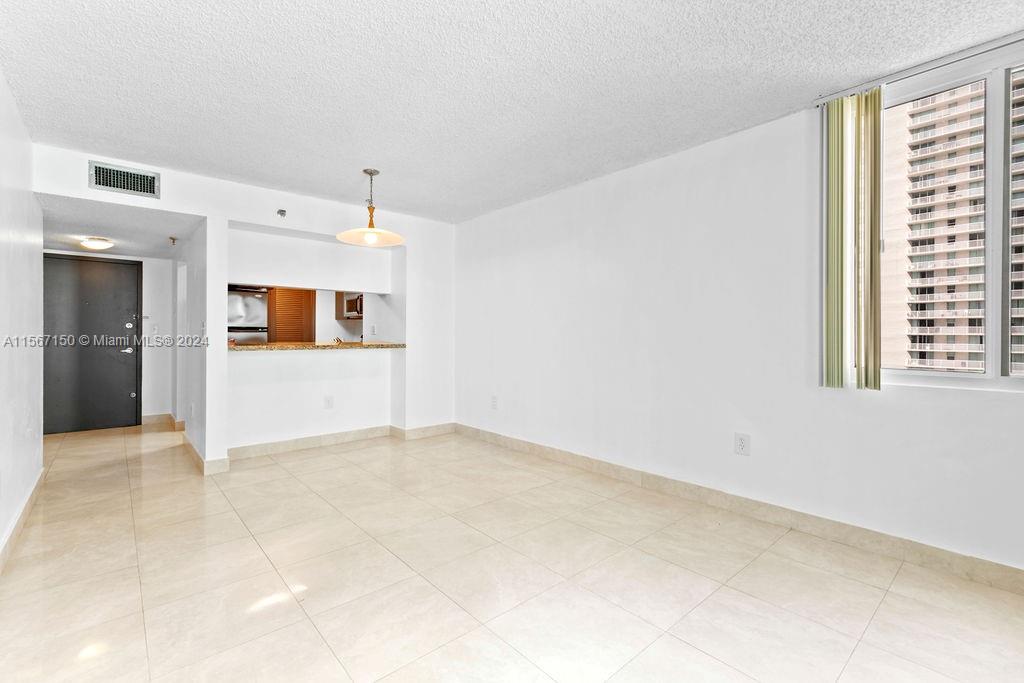 850 N Miami Ave W-1001, Miami, Florida 33136, 1 Bedroom Bedrooms, ,1 BathroomBathrooms,Residentiallease,For Rent,850 N Miami Ave W-1001,A11567150