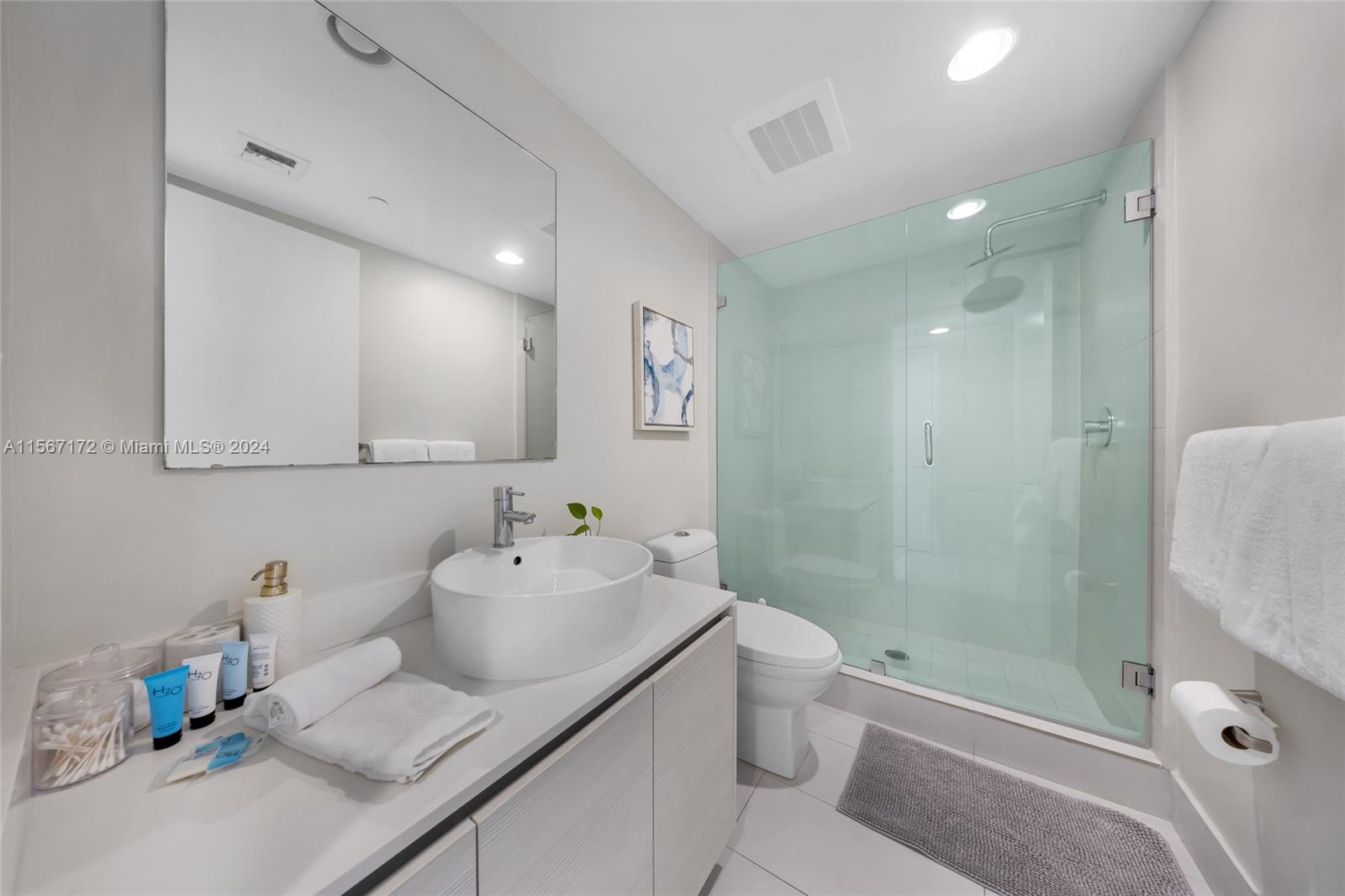 2600 E Hallandale Beach Blvd T1102, Hallandale Beach, Florida 33009, 3 Bedrooms Bedrooms, ,3 BathroomsBathrooms,Residential,For Sale,2600 E Hallandale Beach Blvd T1102,A11567172