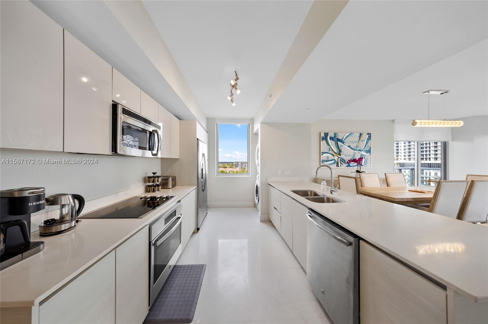 2600 E Hallandale Beach Blvd T1102, Hallandale Beach, Florida 33009, 3 Bedrooms Bedrooms, ,3 BathroomsBathrooms,Residential,For Sale,2600 E Hallandale Beach Blvd T1102,A11567172