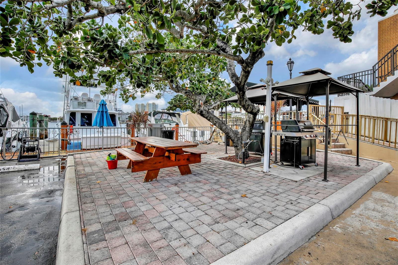 100 Golden Isles Dr 114, Hallandale Beach, Florida 33009, 2 Bedrooms Bedrooms, ,2 BathroomsBathrooms,Residential,For Sale,100 Golden Isles Dr 114,A11567203