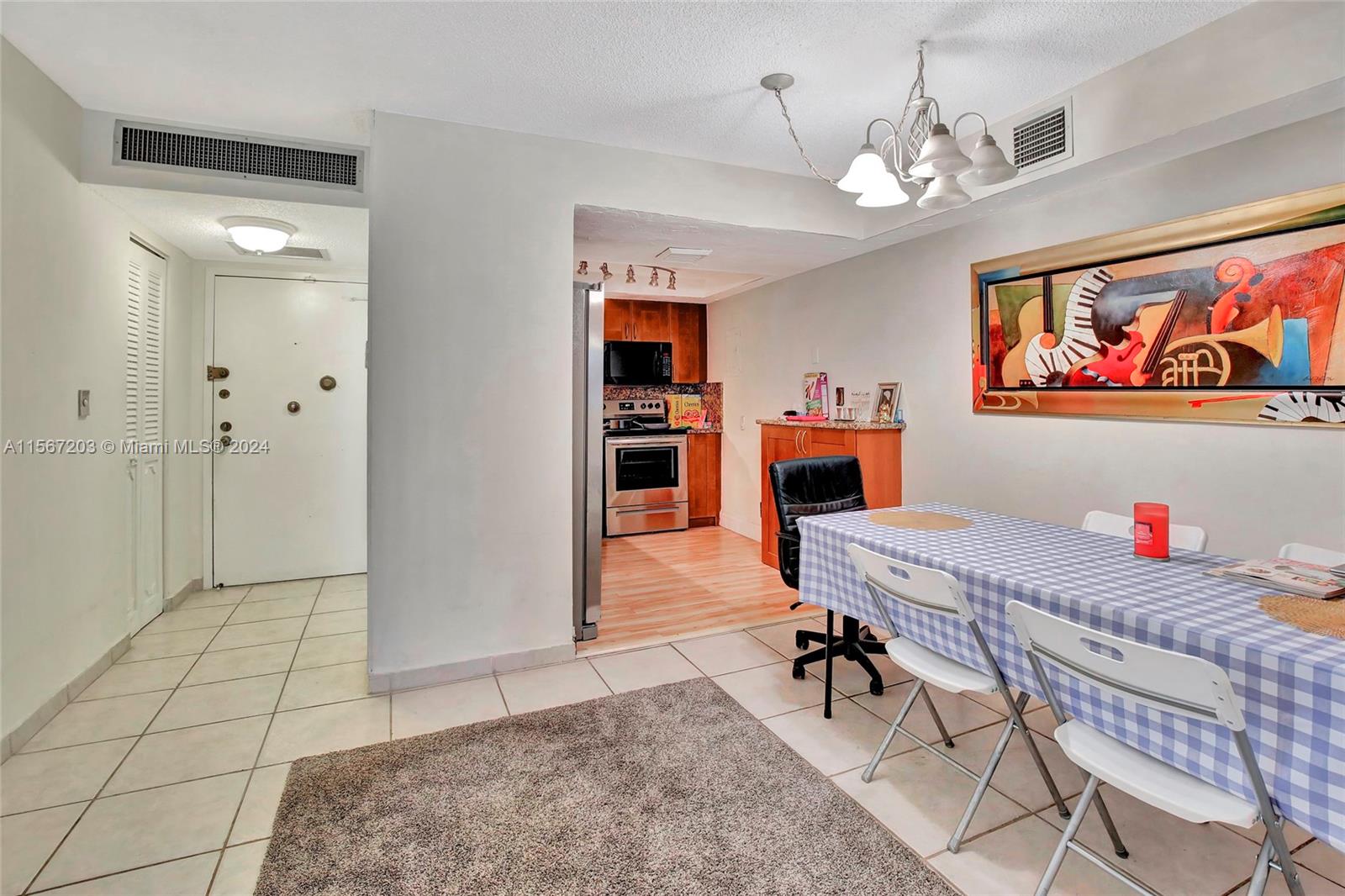 100 Golden Isles Dr 114, Hallandale Beach, Florida 33009, 2 Bedrooms Bedrooms, ,2 BathroomsBathrooms,Residential,For Sale,100 Golden Isles Dr 114,A11567203