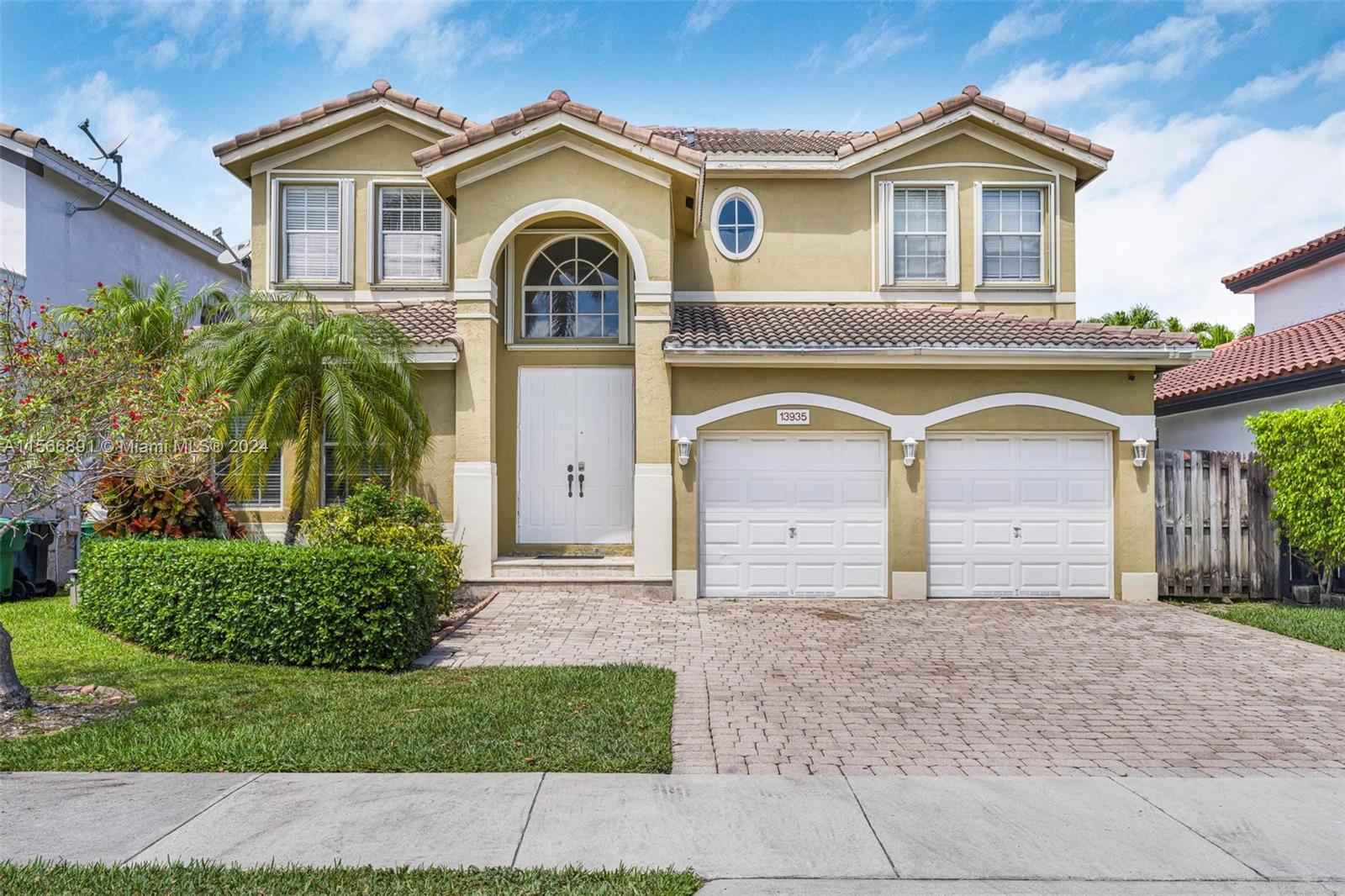 13935 SW 154th St  For Sale A11566891, FL