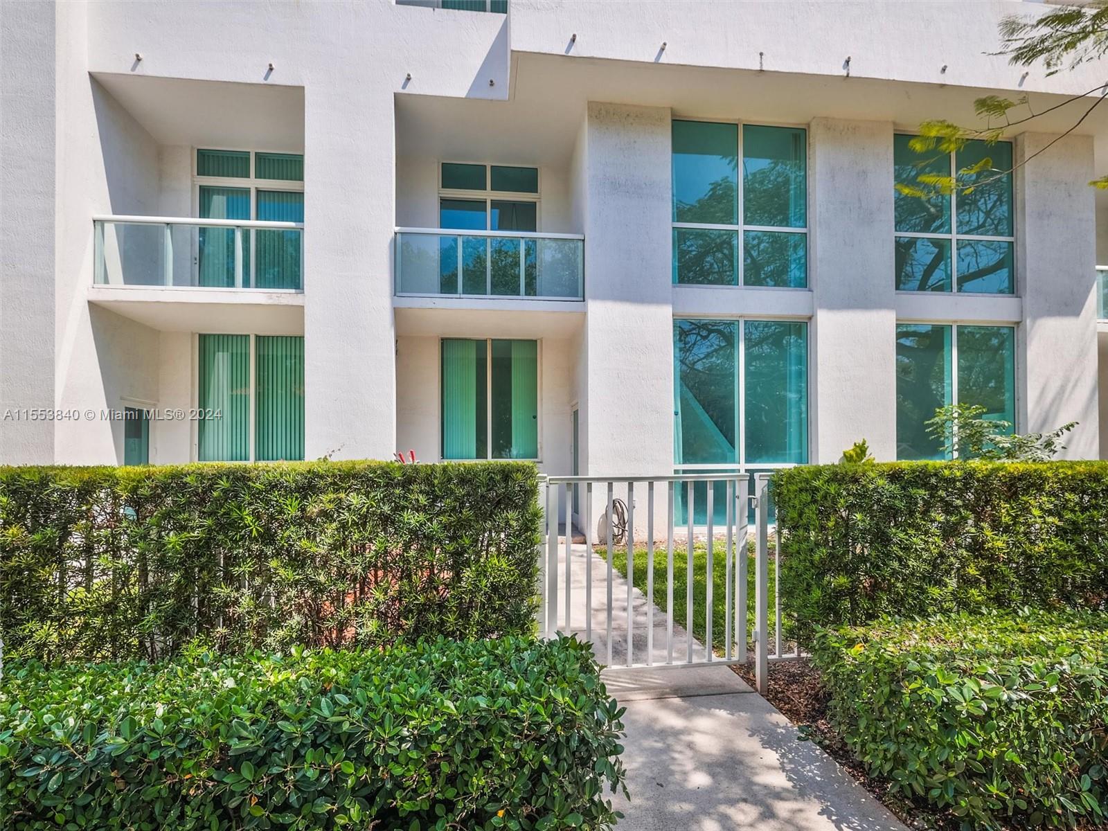 Miami, Florida 33125, 2 Bedrooms Bedrooms, ,2 BathroomsBathrooms,Residential,For Sale,A11553840