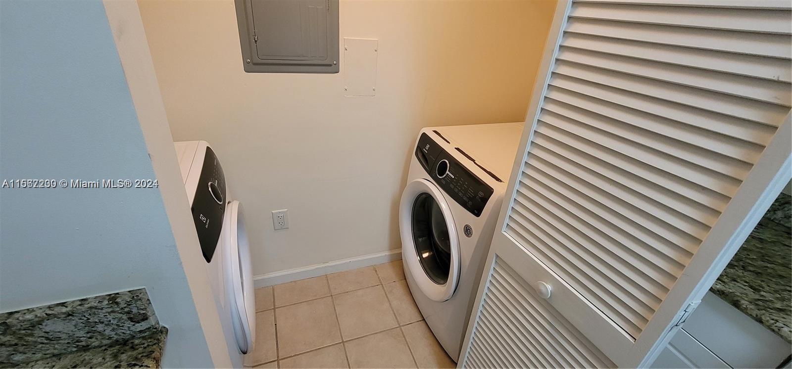 19501 W Country Club Dr 1010, Aventura, Florida 33180, 2 Bedrooms Bedrooms, ,2 BathroomsBathrooms,Residentiallease,For Rent,19501 W Country Club Dr 1010,A11567230