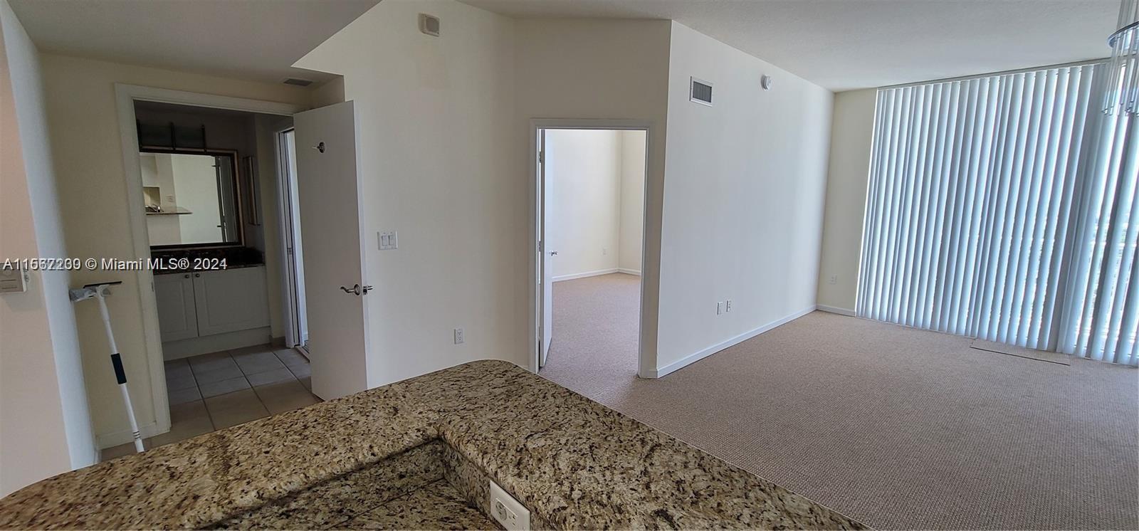 19501 W Country Club Dr 1010, Aventura, Florida 33180, 2 Bedrooms Bedrooms, ,2 BathroomsBathrooms,Residentiallease,For Rent,19501 W Country Club Dr 1010,A11567230