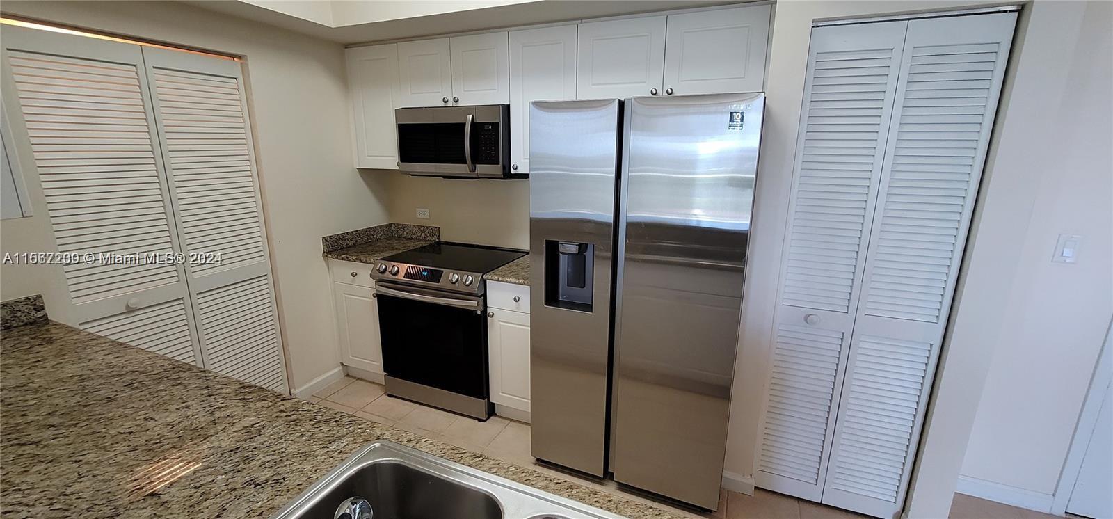 19501 W Country Club Dr 1010, Aventura, Florida 33180, 2 Bedrooms Bedrooms, ,2 BathroomsBathrooms,Residentiallease,For Rent,19501 W Country Club Dr 1010,A11567230