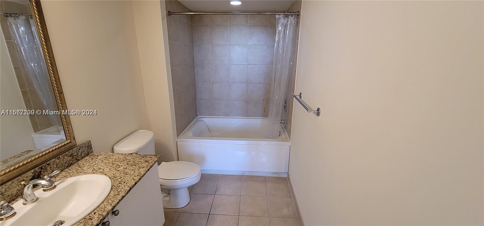 19501 W Country Club Dr 1010, Aventura, Florida 33180, 2 Bedrooms Bedrooms, ,2 BathroomsBathrooms,Residentiallease,For Rent,19501 W Country Club Dr 1010,A11567230