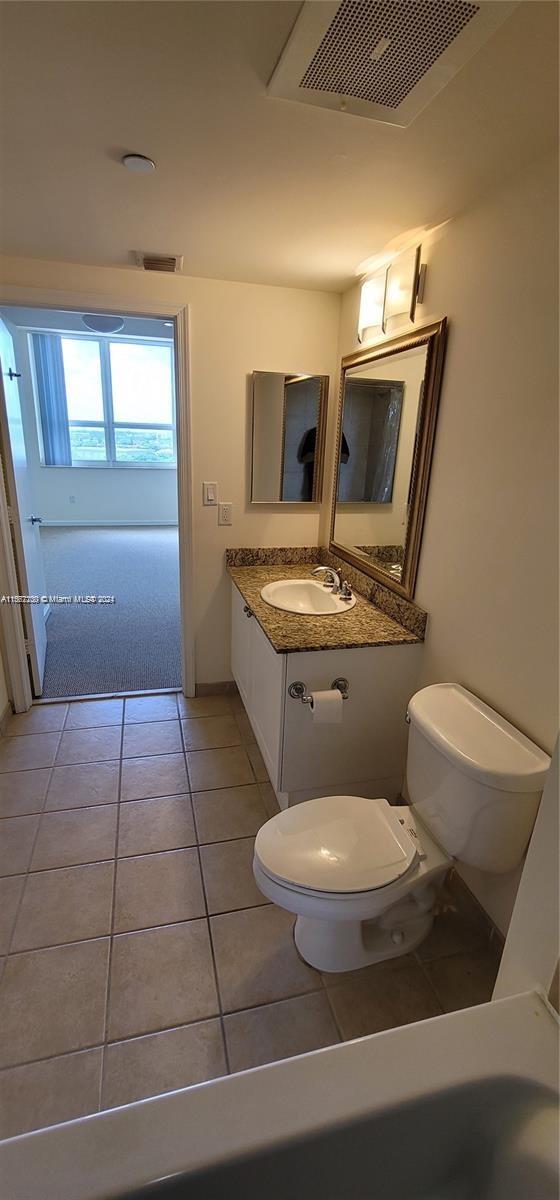 19501 W Country Club Dr 1010, Aventura, Florida 33180, 2 Bedrooms Bedrooms, ,2 BathroomsBathrooms,Residentiallease,For Rent,19501 W Country Club Dr 1010,A11567230
