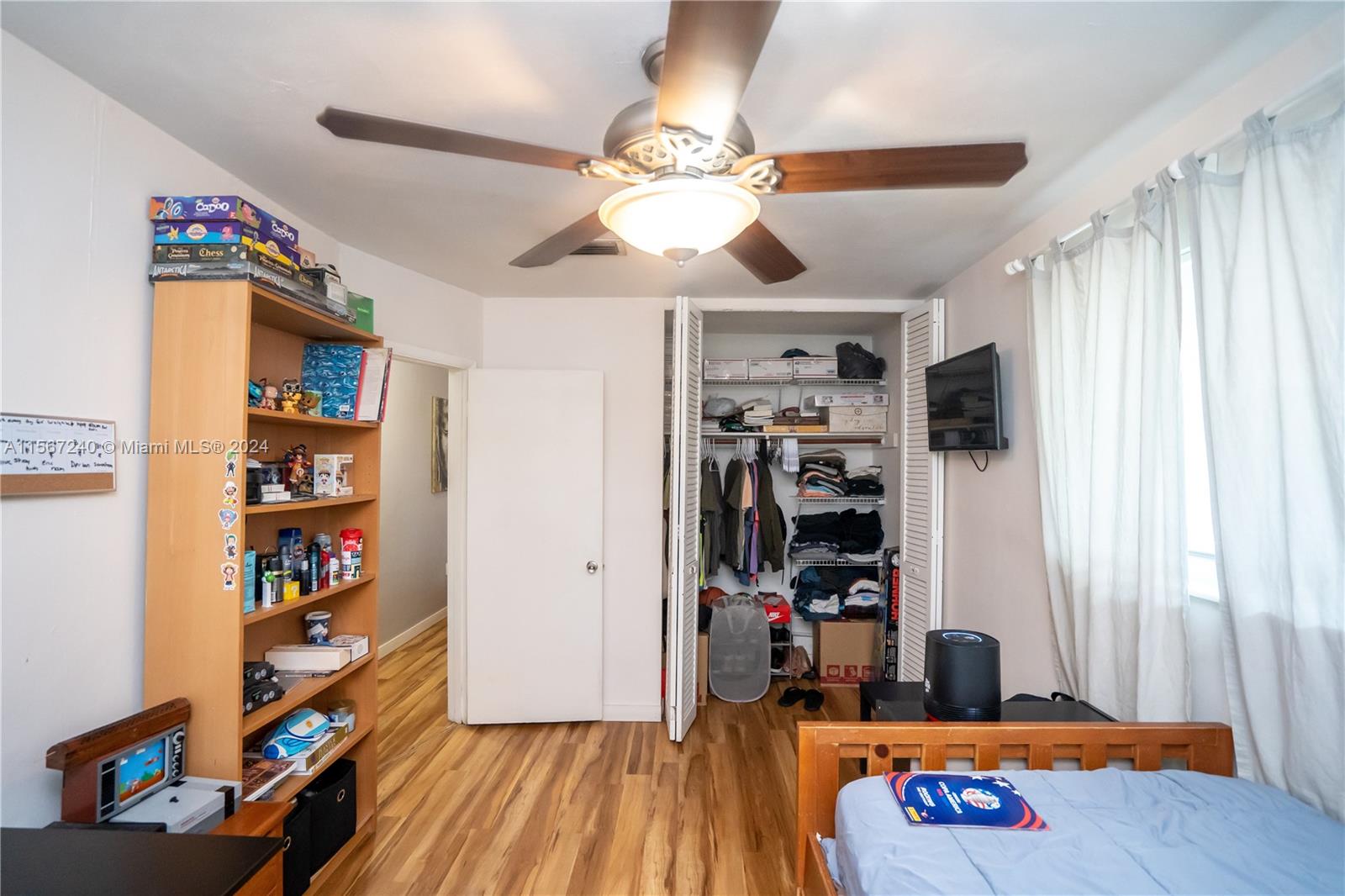 8000 NW 174th Ter, Hialeah, Florida 33015, 4 Bedrooms Bedrooms, ,2 BathroomsBathrooms,Residential,For Sale,8000 NW 174th Ter,A11567240