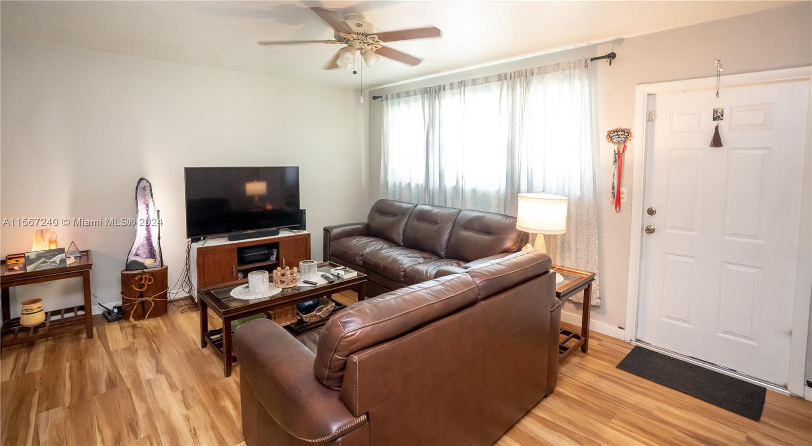 8000 NW 174th Ter, Hialeah, Florida 33015, 4 Bedrooms Bedrooms, ,2 BathroomsBathrooms,Residential,For Sale,8000 NW 174th Ter,A11567240