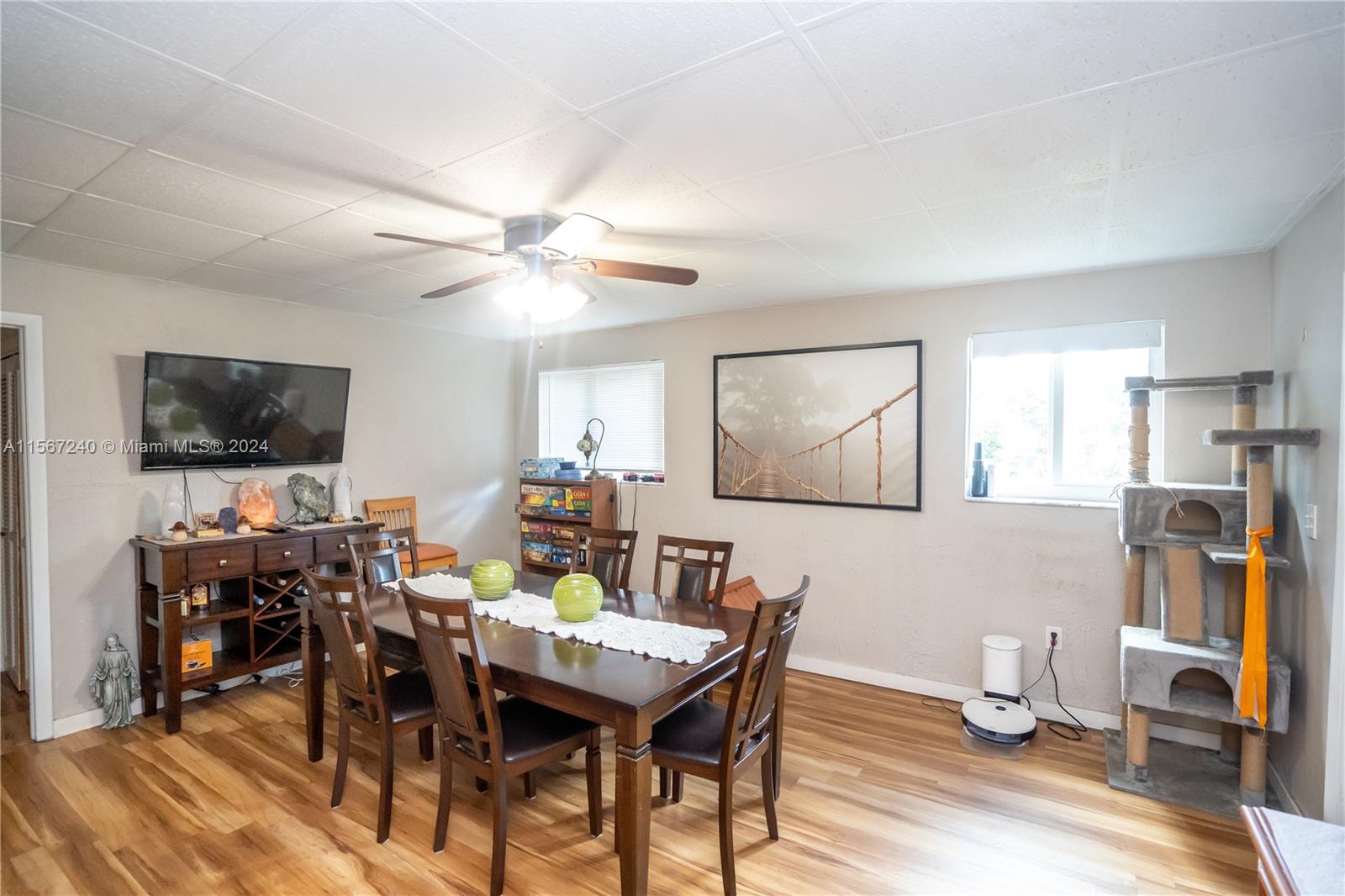 8000 NW 174th Ter, Hialeah, Florida 33015, 4 Bedrooms Bedrooms, ,2 BathroomsBathrooms,Residential,For Sale,8000 NW 174th Ter,A11567240