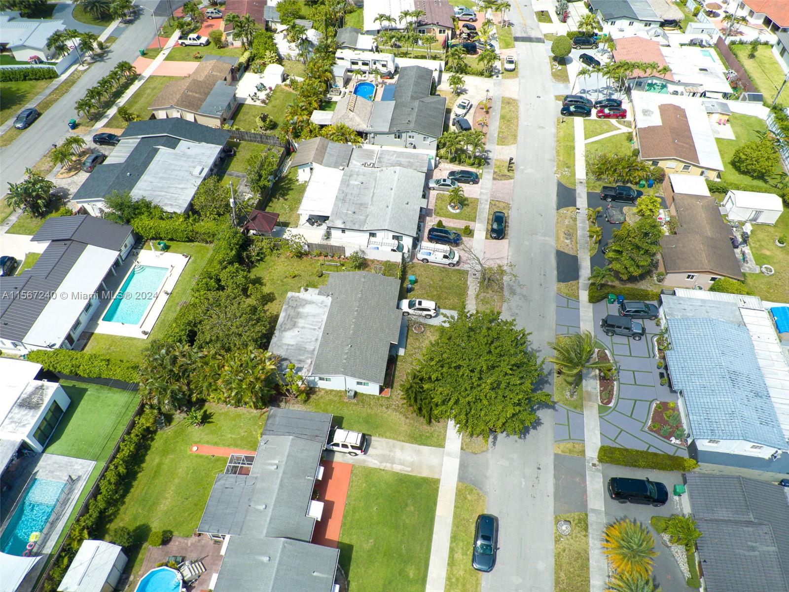 8000 NW 174th Ter, Hialeah, Florida 33015, 4 Bedrooms Bedrooms, ,2 BathroomsBathrooms,Residential,For Sale,8000 NW 174th Ter,A11567240