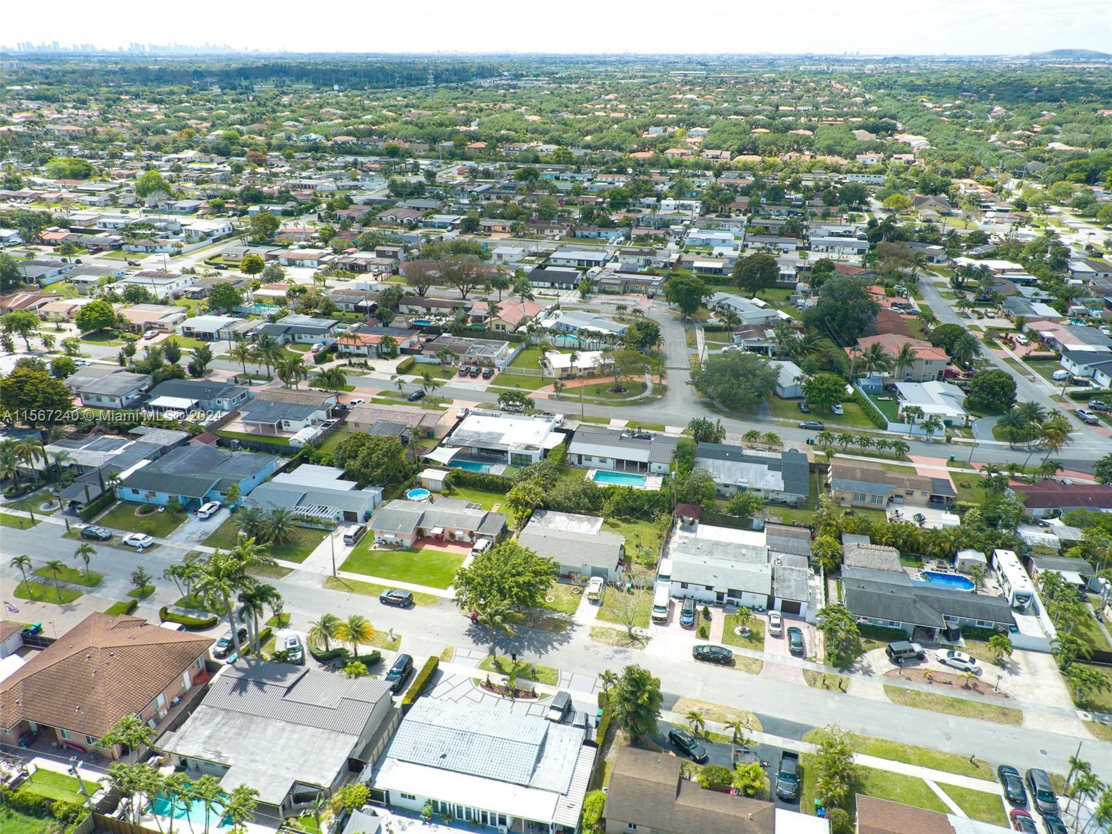 8000 NW 174th Ter, Hialeah, Florida 33015, 4 Bedrooms Bedrooms, ,2 BathroomsBathrooms,Residential,For Sale,8000 NW 174th Ter,A11567240