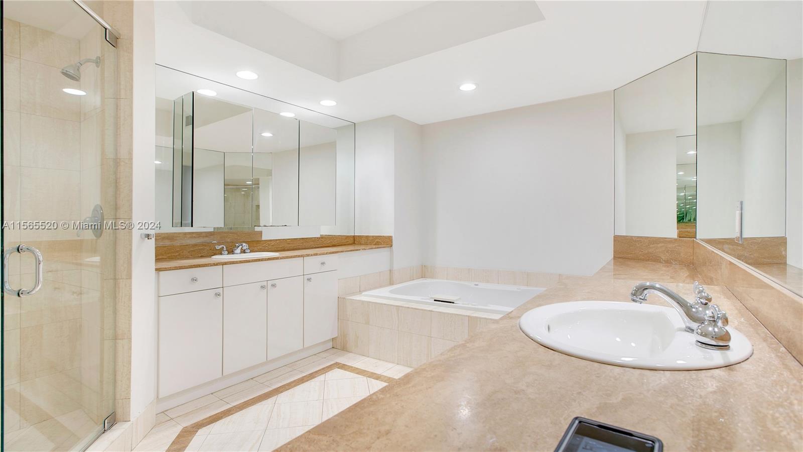 21050 NE 38th Ave 1102, Aventura, Florida 33180, 3 Bedrooms Bedrooms, ,2 BathroomsBathrooms,Residential,For Sale,21050 NE 38th Ave 1102,A11565520