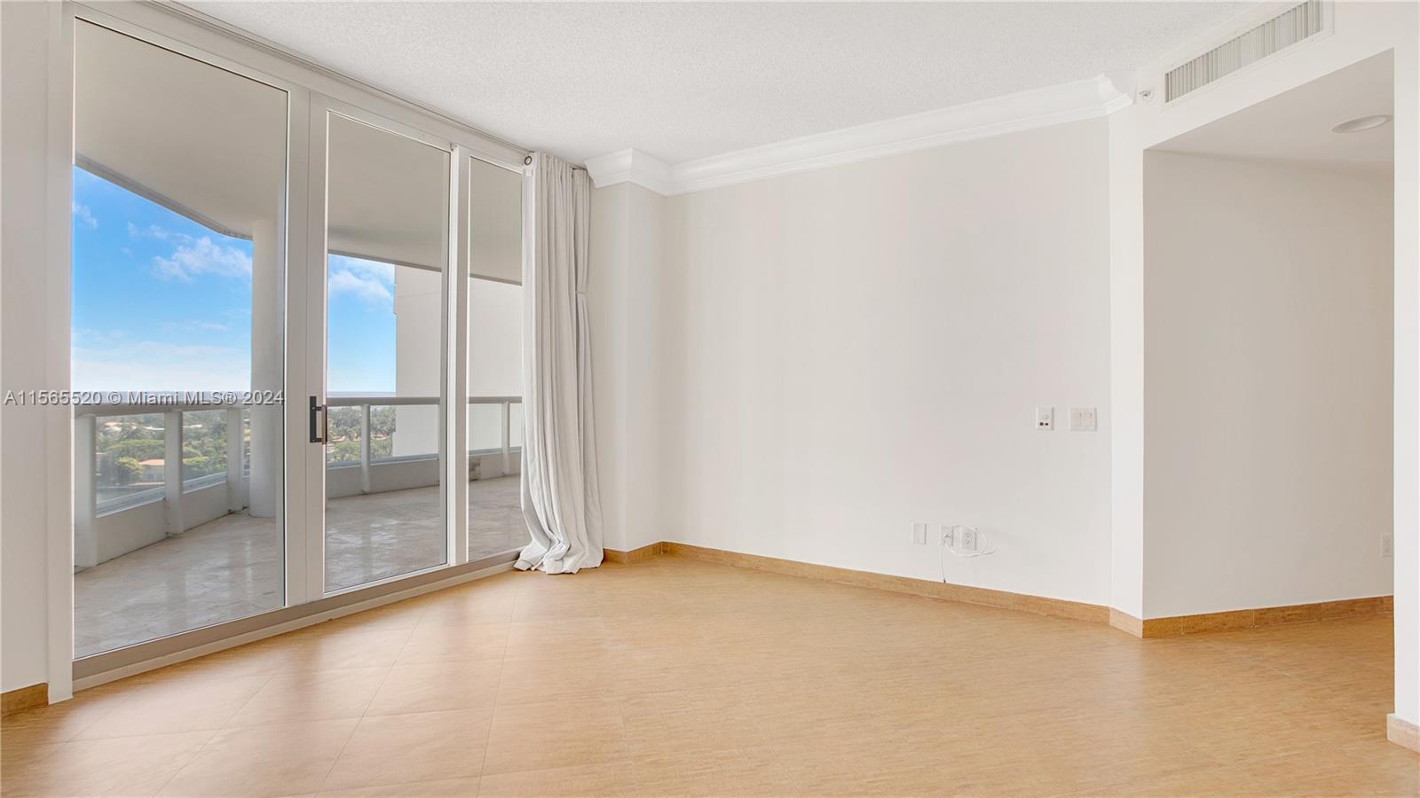 21050 NE 38th Ave 1102, Aventura, Florida 33180, 3 Bedrooms Bedrooms, ,2 BathroomsBathrooms,Residential,For Sale,21050 NE 38th Ave 1102,A11565520