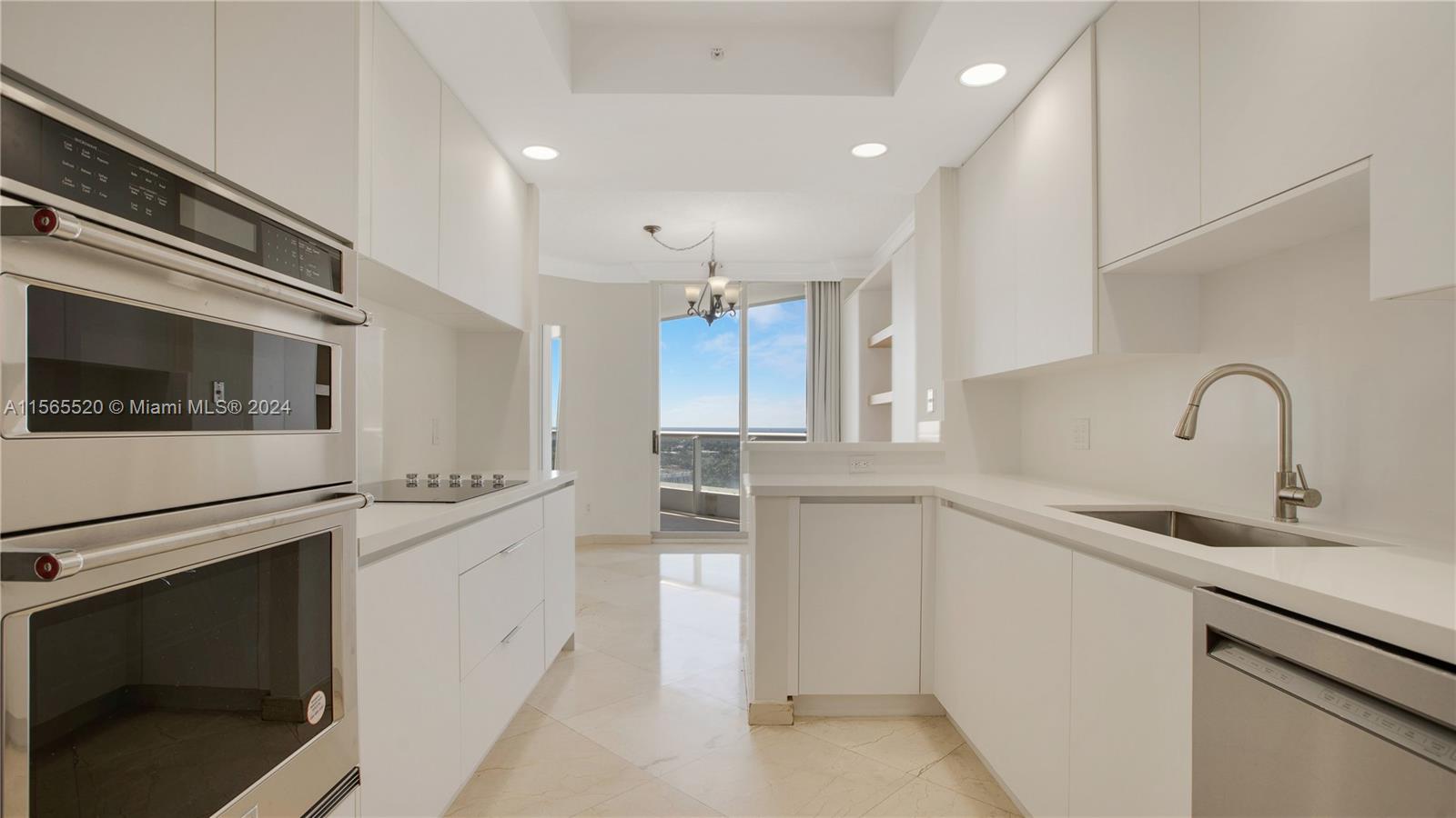 21050 NE 38th Ave 1102, Aventura, Florida 33180, 3 Bedrooms Bedrooms, ,2 BathroomsBathrooms,Residential,For Sale,21050 NE 38th Ave 1102,A11565520