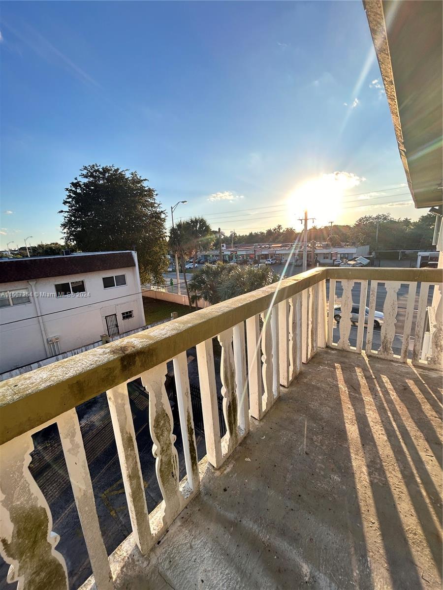 15201 NE 6th Ave C302, Miami, Florida 33162, 2 Bedrooms Bedrooms, ,2 BathroomsBathrooms,Residentiallease,For Rent,15201 NE 6th Ave C302,A11567254