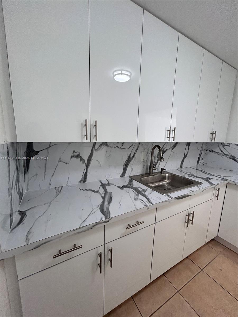 15201 NE 6th Ave C302, Miami, Florida 33162, 2 Bedrooms Bedrooms, ,2 BathroomsBathrooms,Residentiallease,For Rent,15201 NE 6th Ave C302,A11567254