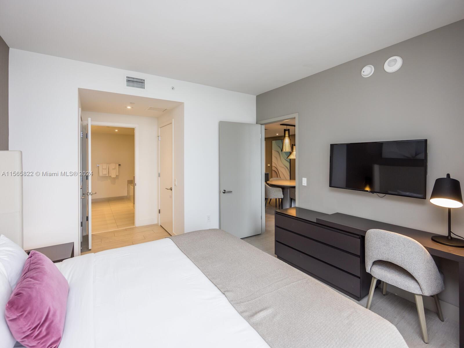 4010 S OCEAN DRIVE T 4005, Hollywood, Florida 33019, 2 Bedrooms Bedrooms, ,2 BathroomsBathrooms,Residential,For Sale,4010 S OCEAN DRIVE T 4005,A11565822