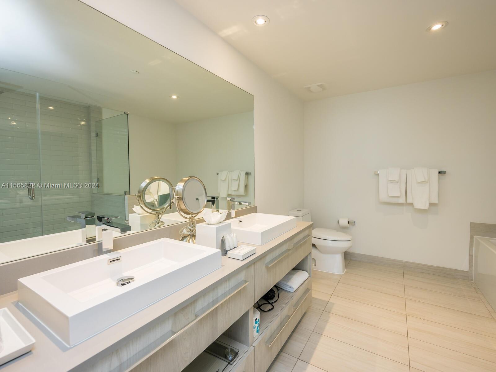 4010 S OCEAN DRIVE T 4005, Hollywood, Florida 33019, 2 Bedrooms Bedrooms, ,2 BathroomsBathrooms,Residential,For Sale,4010 S OCEAN DRIVE T 4005,A11565822