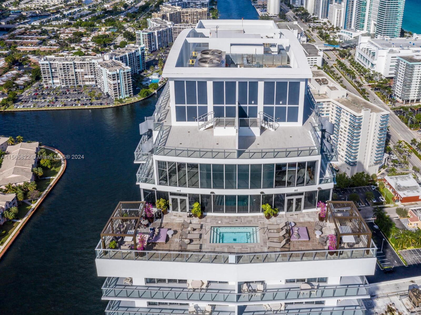 4010 S OCEAN DRIVE T 4005, Hollywood, Florida 33019, 2 Bedrooms Bedrooms, ,2 BathroomsBathrooms,Residential,For Sale,4010 S OCEAN DRIVE T 4005,A11565822