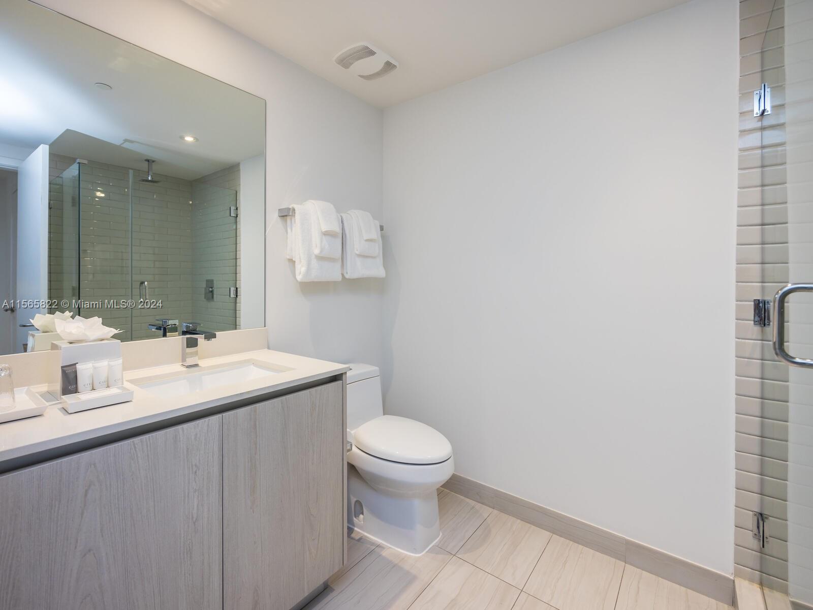 4010 S OCEAN DRIVE T 4005, Hollywood, Florida 33019, 2 Bedrooms Bedrooms, ,2 BathroomsBathrooms,Residential,For Sale,4010 S OCEAN DRIVE T 4005,A11565822