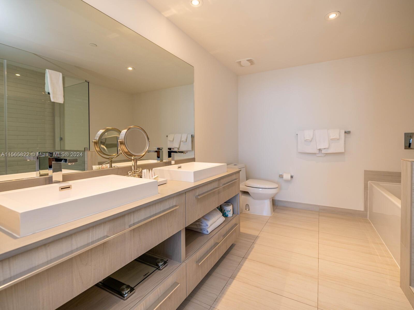 4010 S OCEAN DRIVE T 4005, Hollywood, Florida 33019, 2 Bedrooms Bedrooms, ,2 BathroomsBathrooms,Residential,For Sale,4010 S OCEAN DRIVE T 4005,A11565822